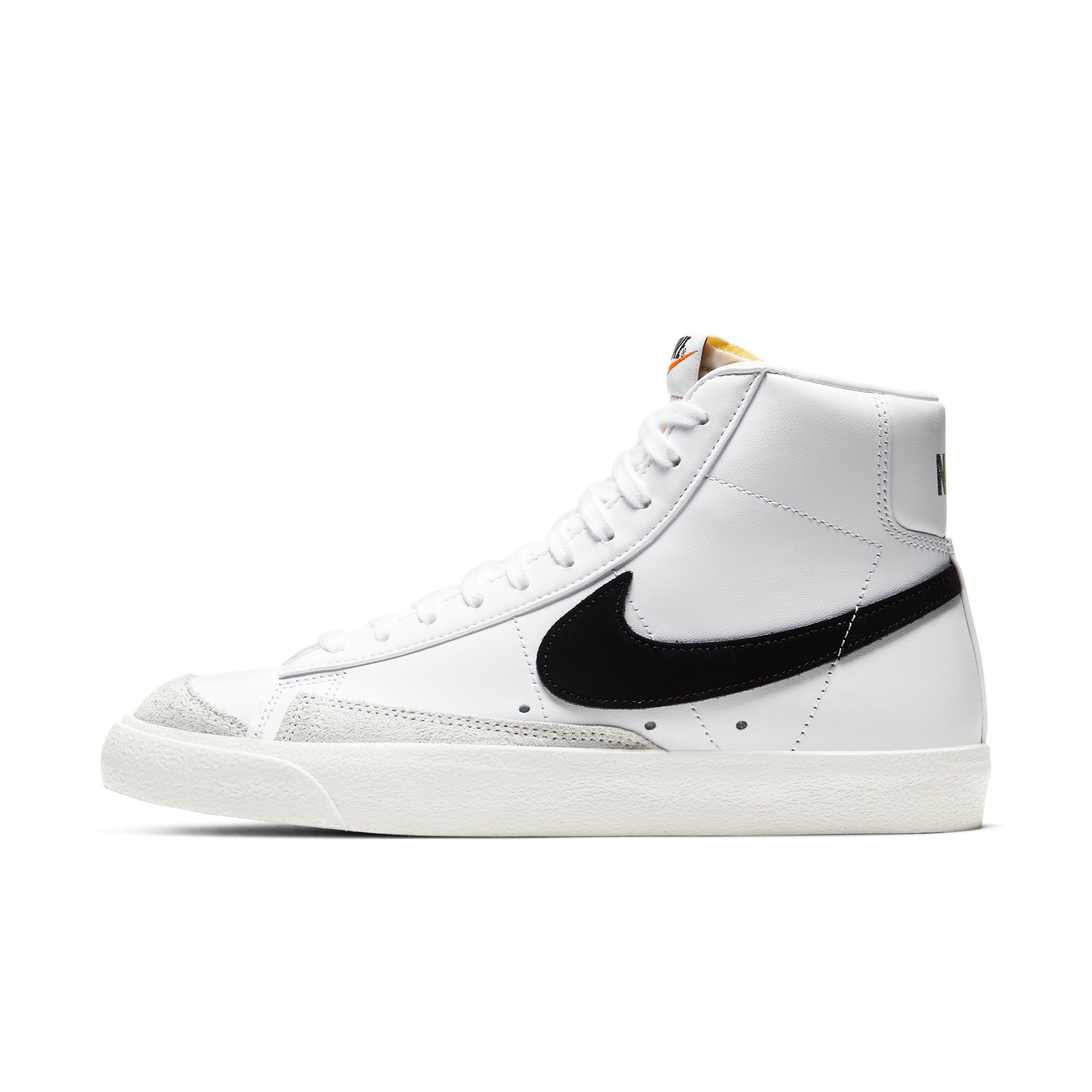 Nike Womens Blazer Mid 77 Shoes | CZ1055-100 Product Image