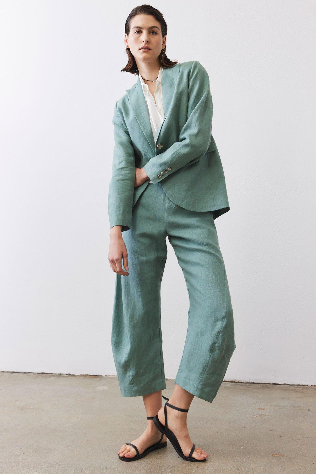 The Linen Classic Blazer That Upgrades You Product Image