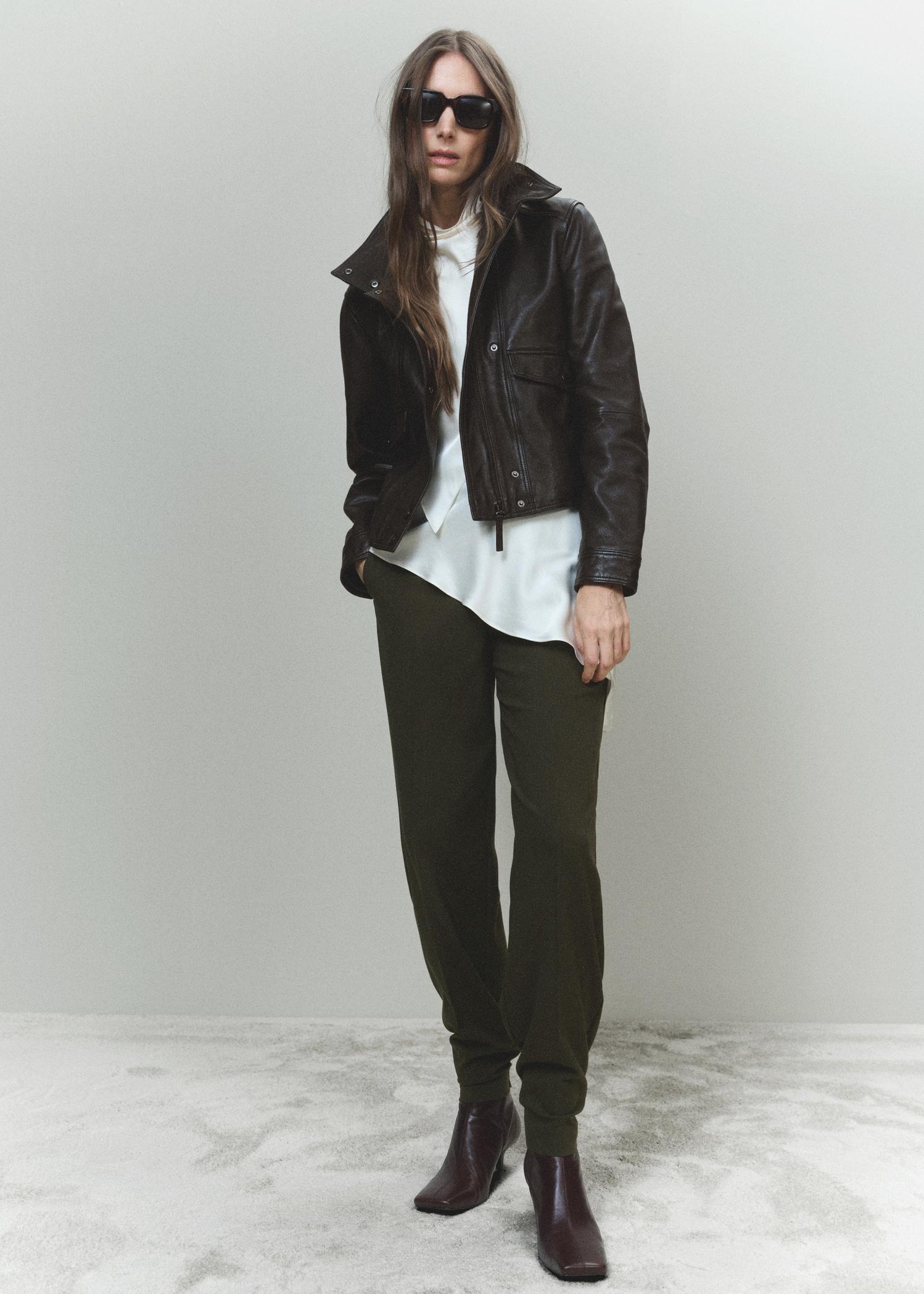 Squared toe leather ankle boots - Women | MANGO USA Product Image