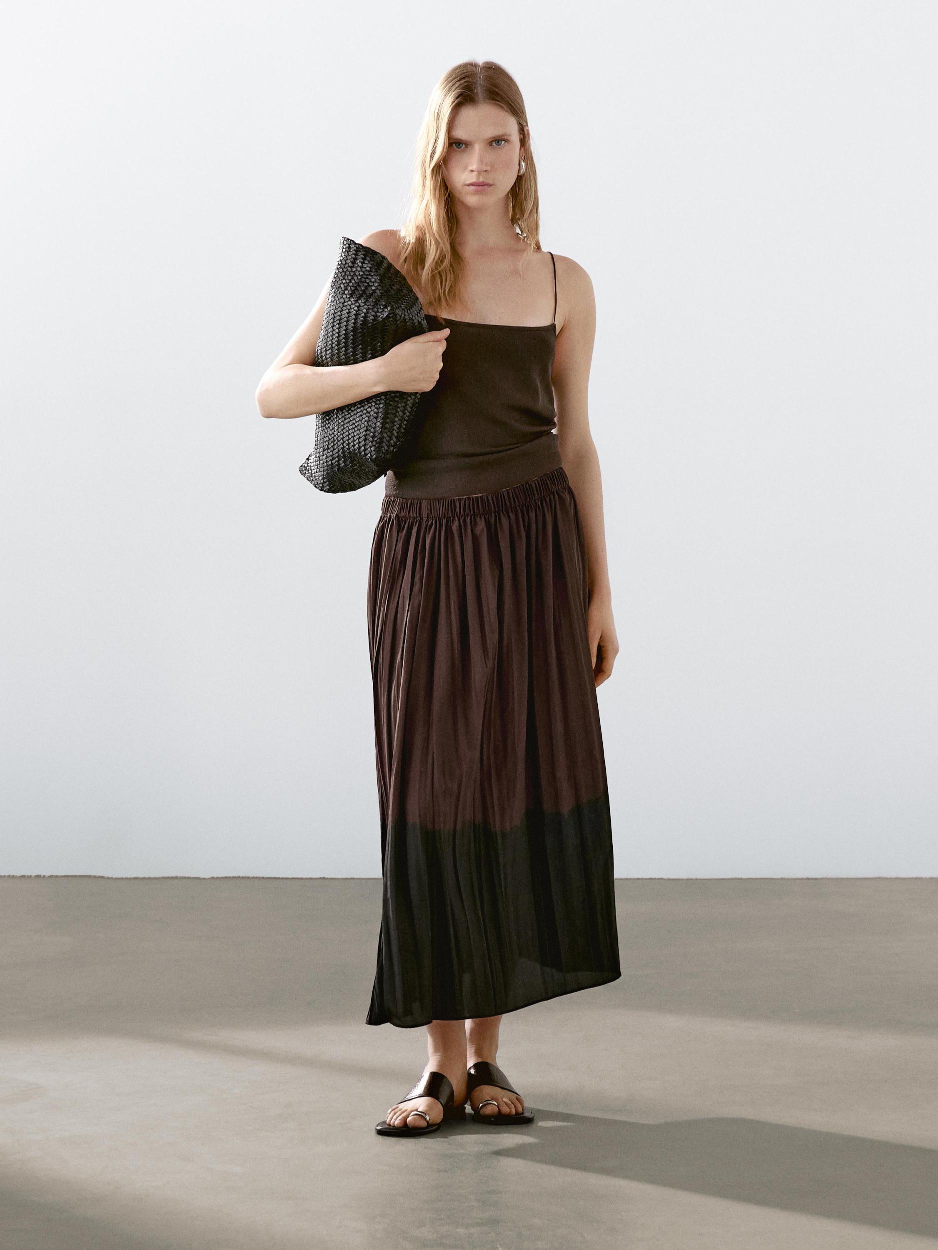 Long flowing pleated skirt Product Image