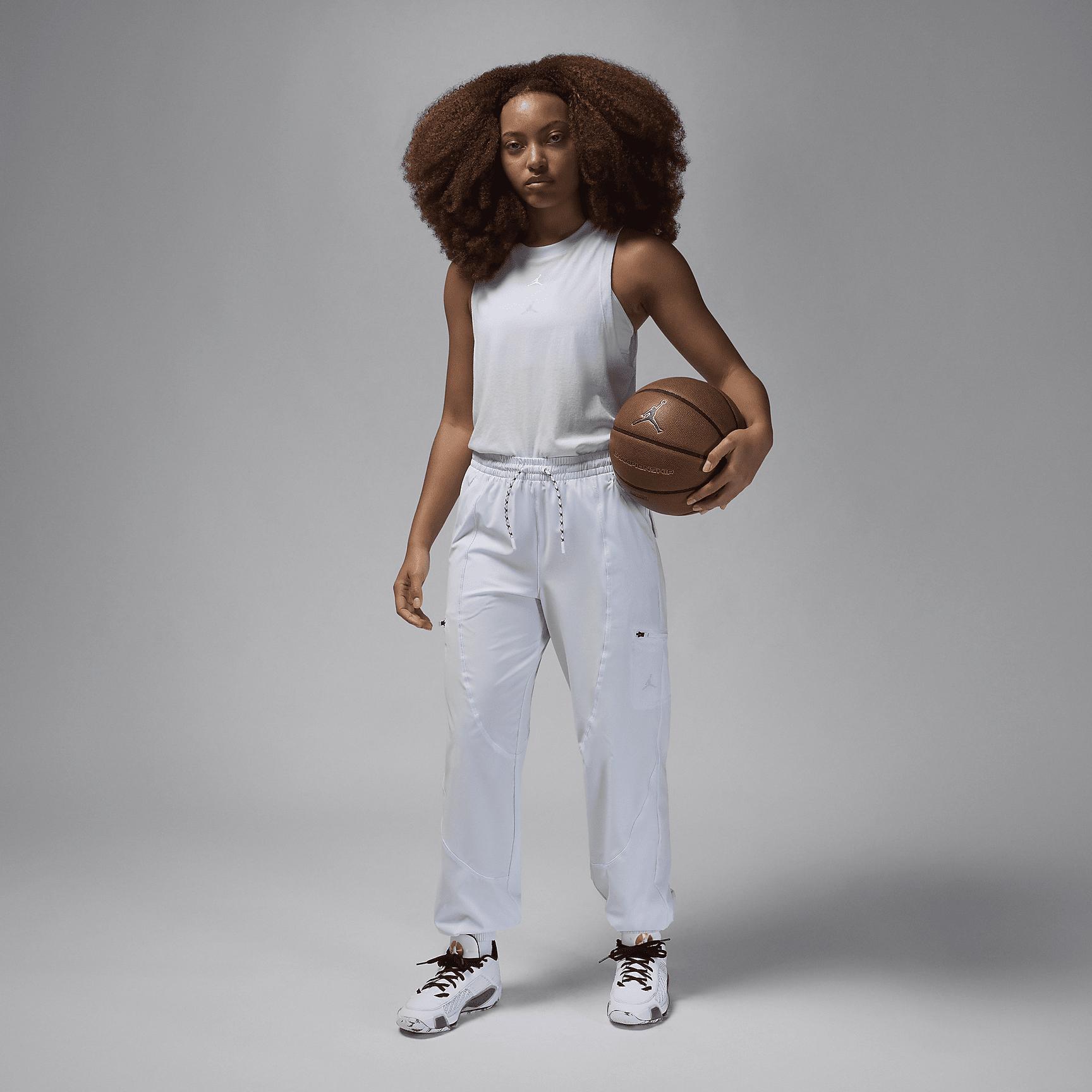 Jordan Sport Women's Tunnel Pants Product Image