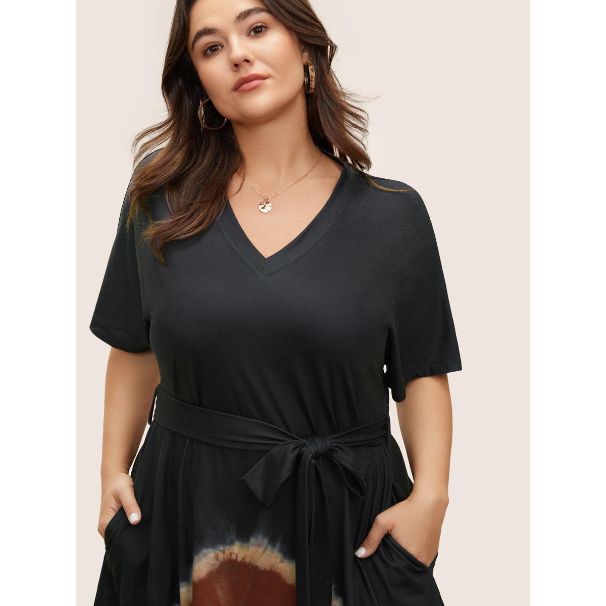Plus Size V Neck Tie Dye Contrast Belted Dress Black Women Casual Non V-neck Short sleeve Curvy Midi Dress BloomChic 26/4X Product Image