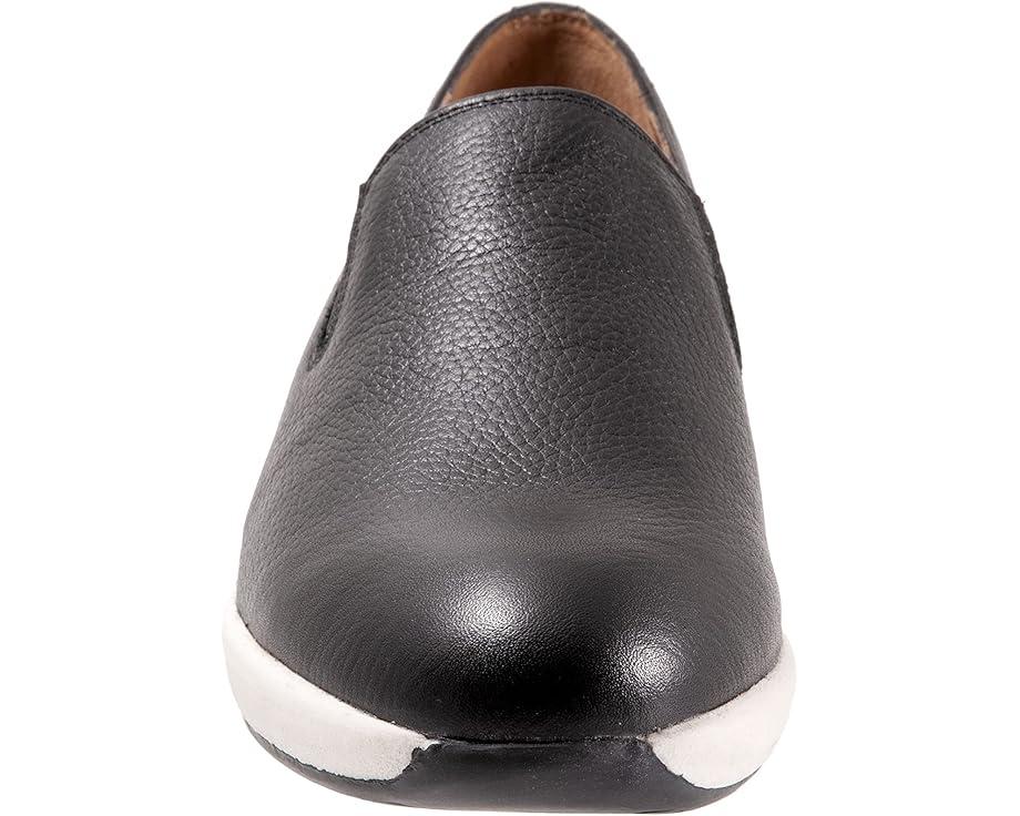 Women's SoftWalk Irene Product Image