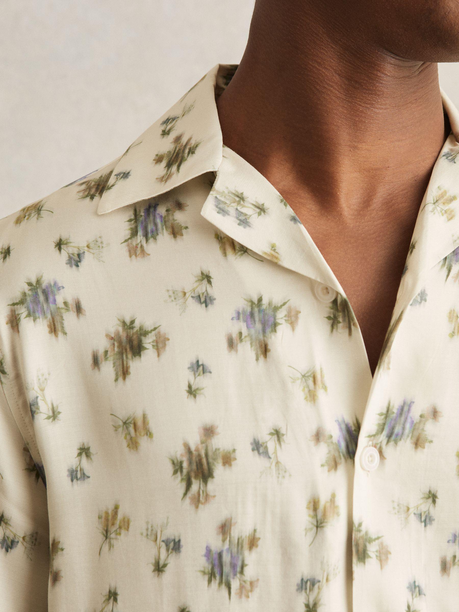 Abstract-Floral Print Cuban-Collar Shirt in Off White Product Image