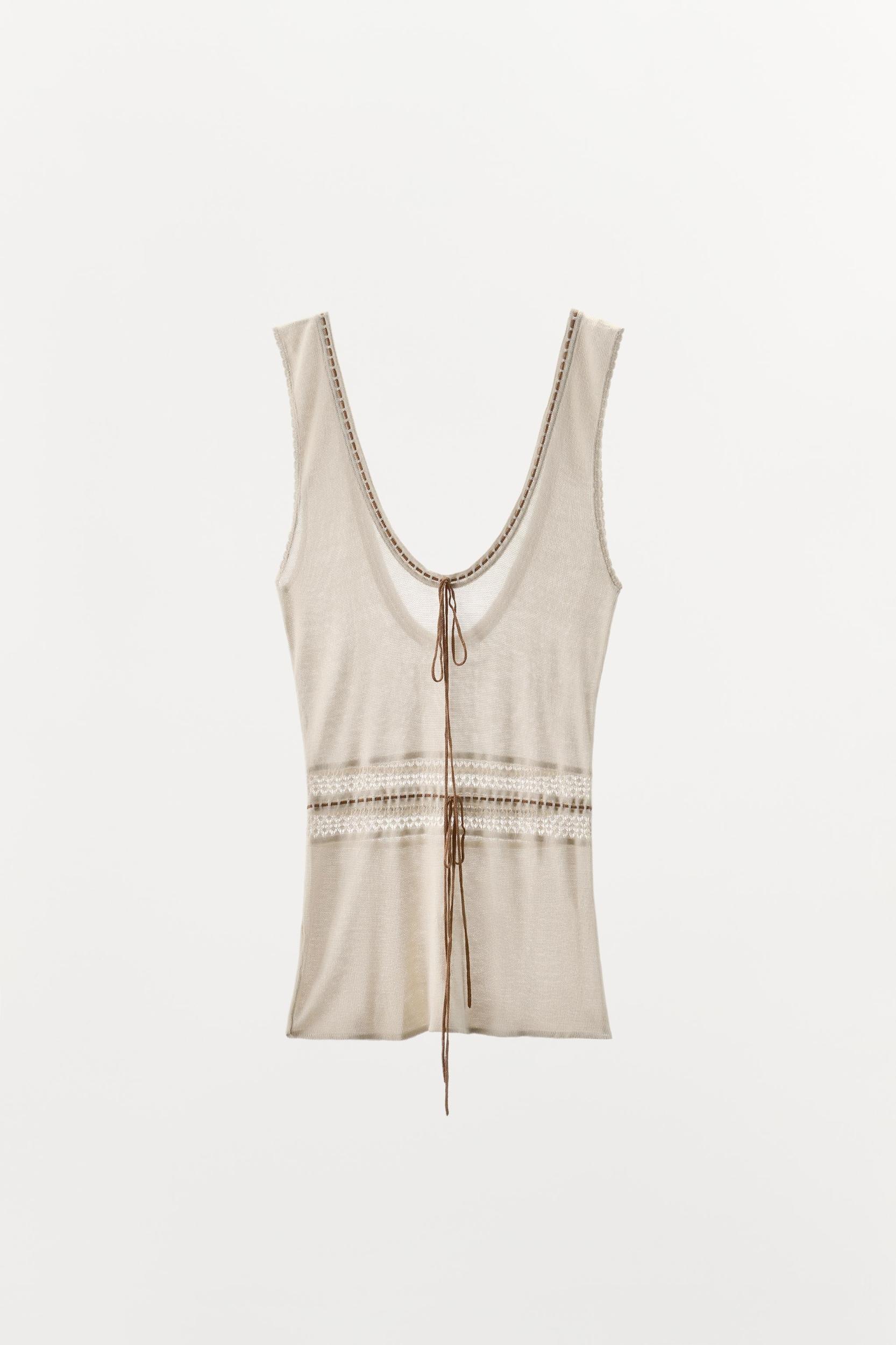 CONTRAST KNIT TOP Product Image