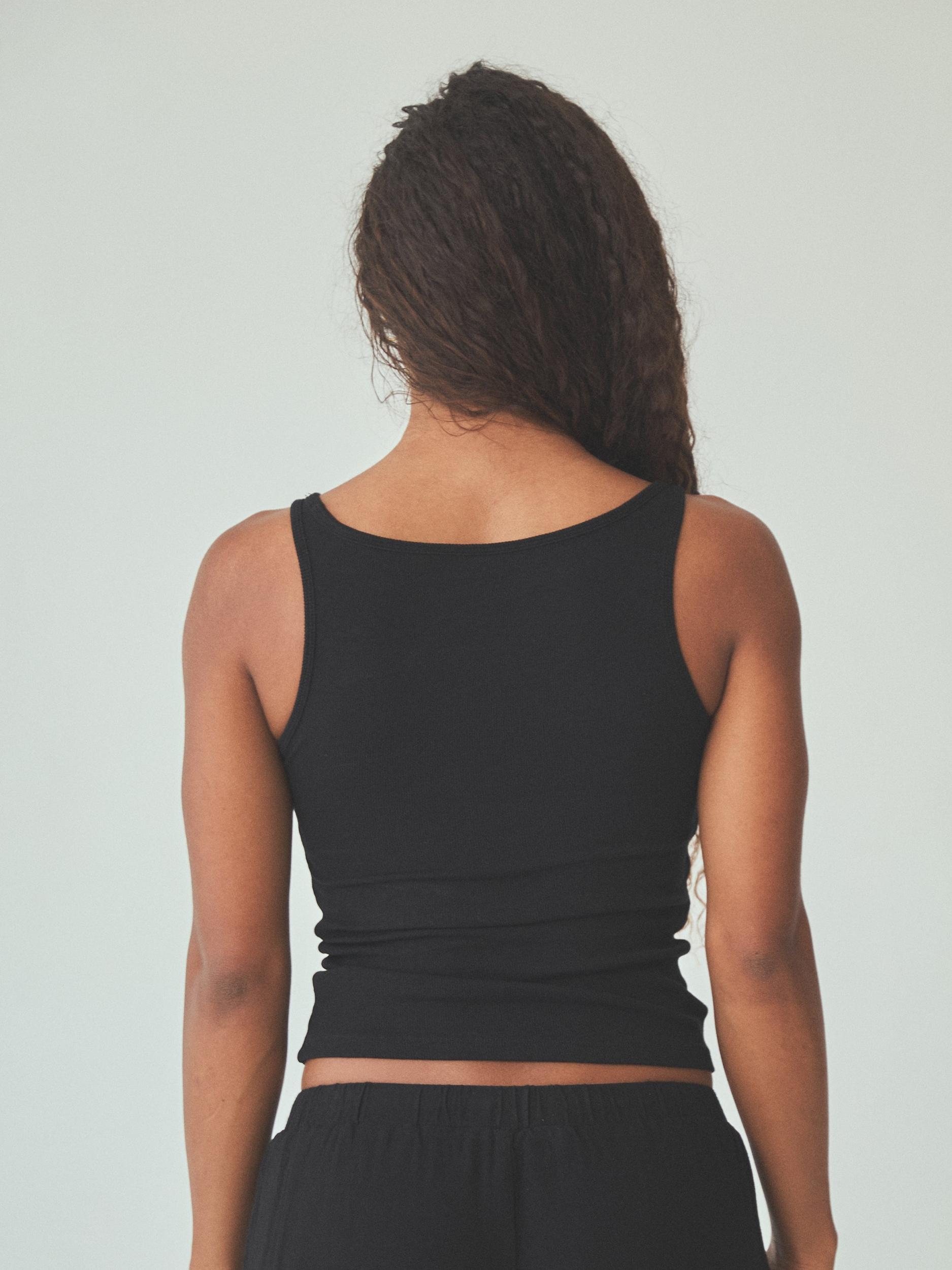 Ribbed Dainty Boat Neck Brami Product Image