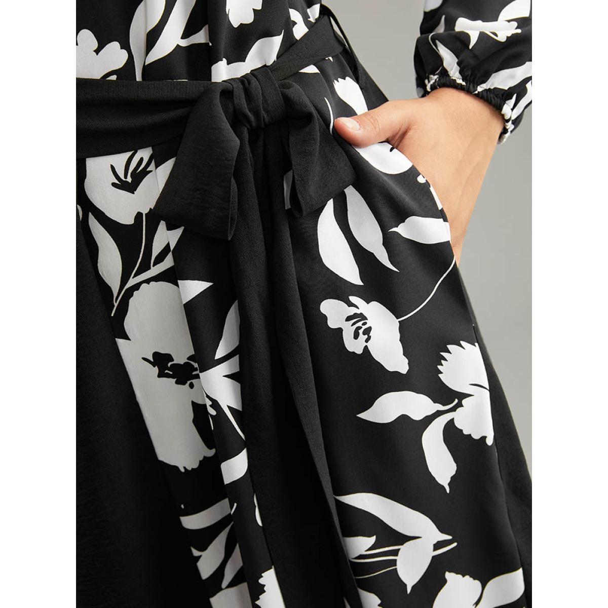 Plus Size Silhouette Floral Print Patchwork Pocket Dress Black Women Office Elastic cuffs Notched collar Long Sleeve Curvy Midi Dress BloomChic 30/6X Product Image