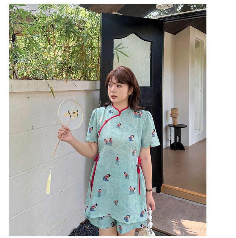 Plus Size Short-Sleeve Stand Collar Patterned Contrast Trim Tie Waist Blouse / Elastic Waist Wide Leg Shorts Product Image