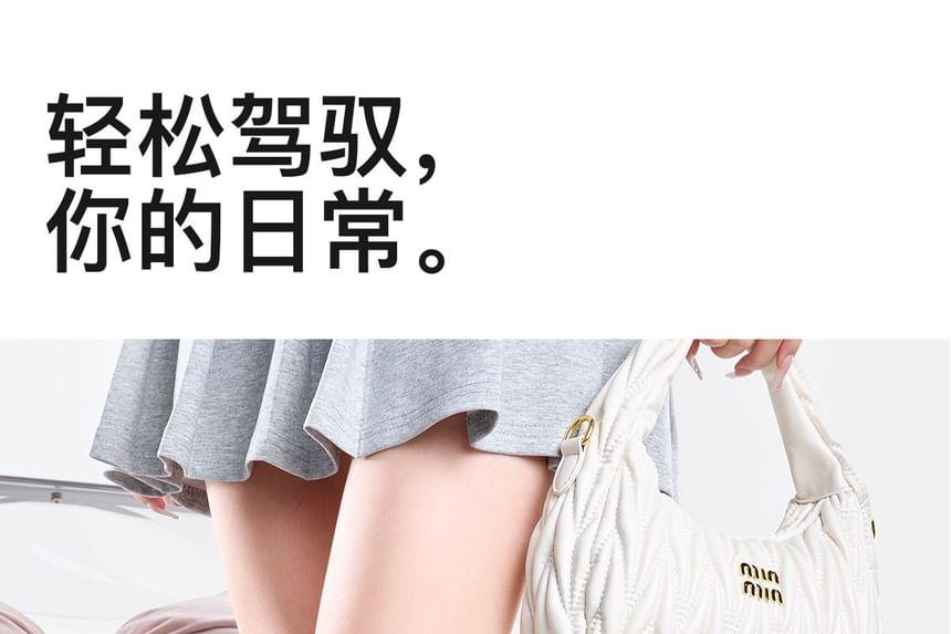 Embroidered No Show Socks Set Product Image