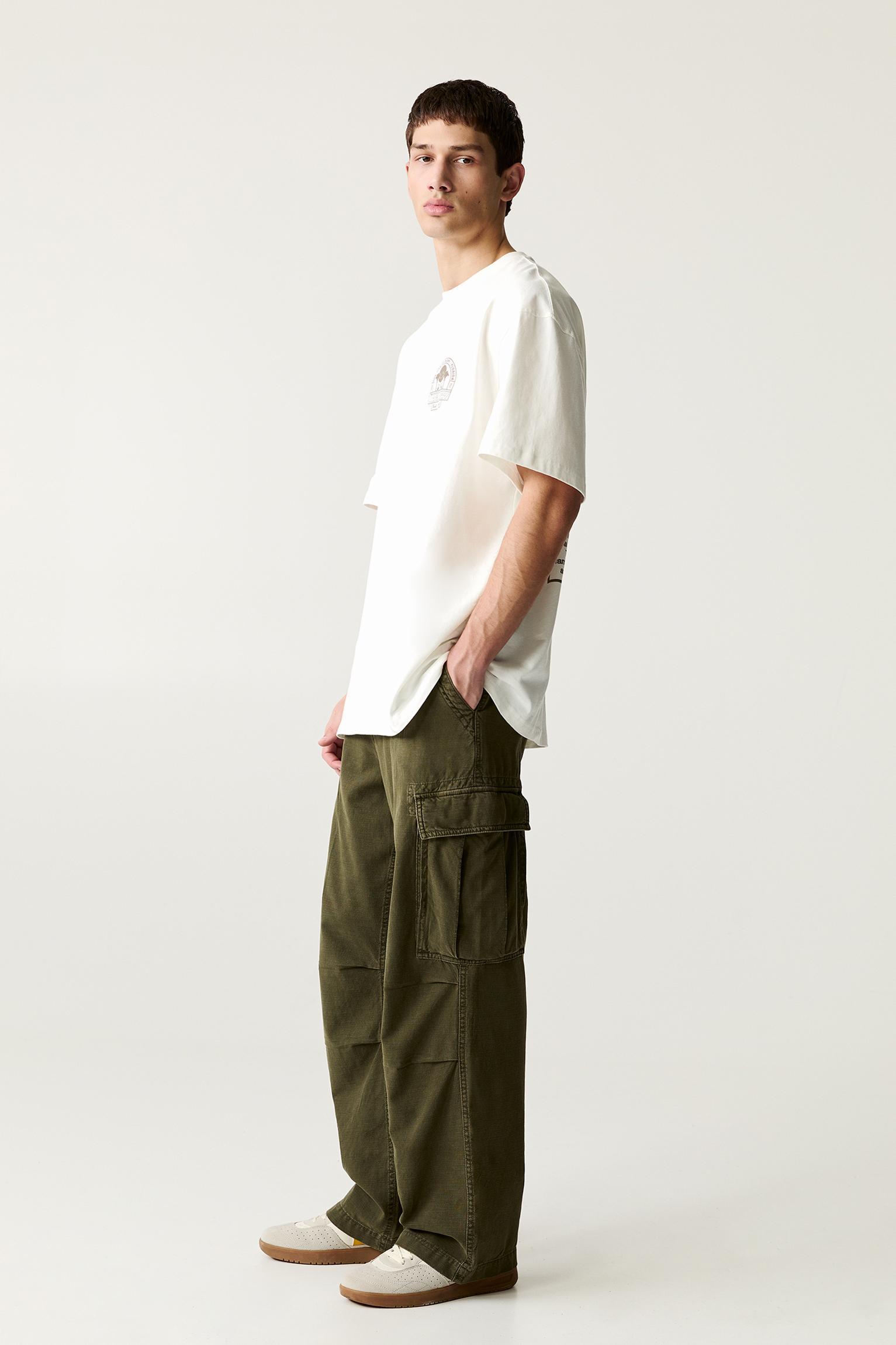 Washed baggy cargo pants Product Image