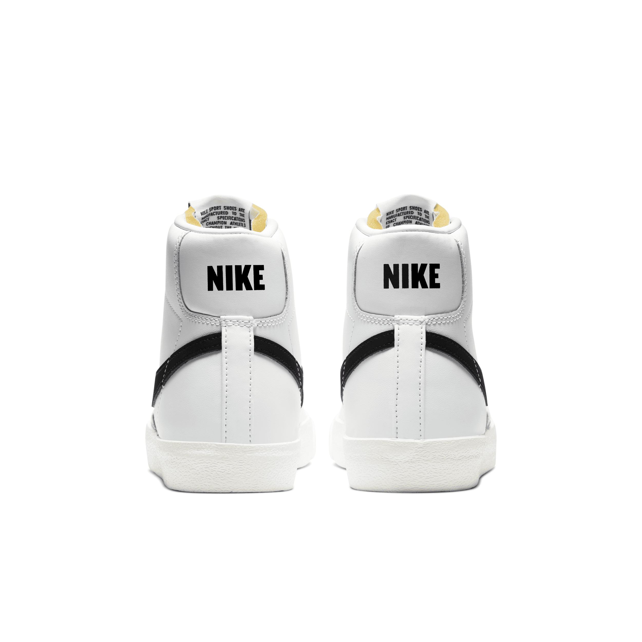 Nike Womens Blazer Mid 77 Shoes | CZ1055-100 Product Image