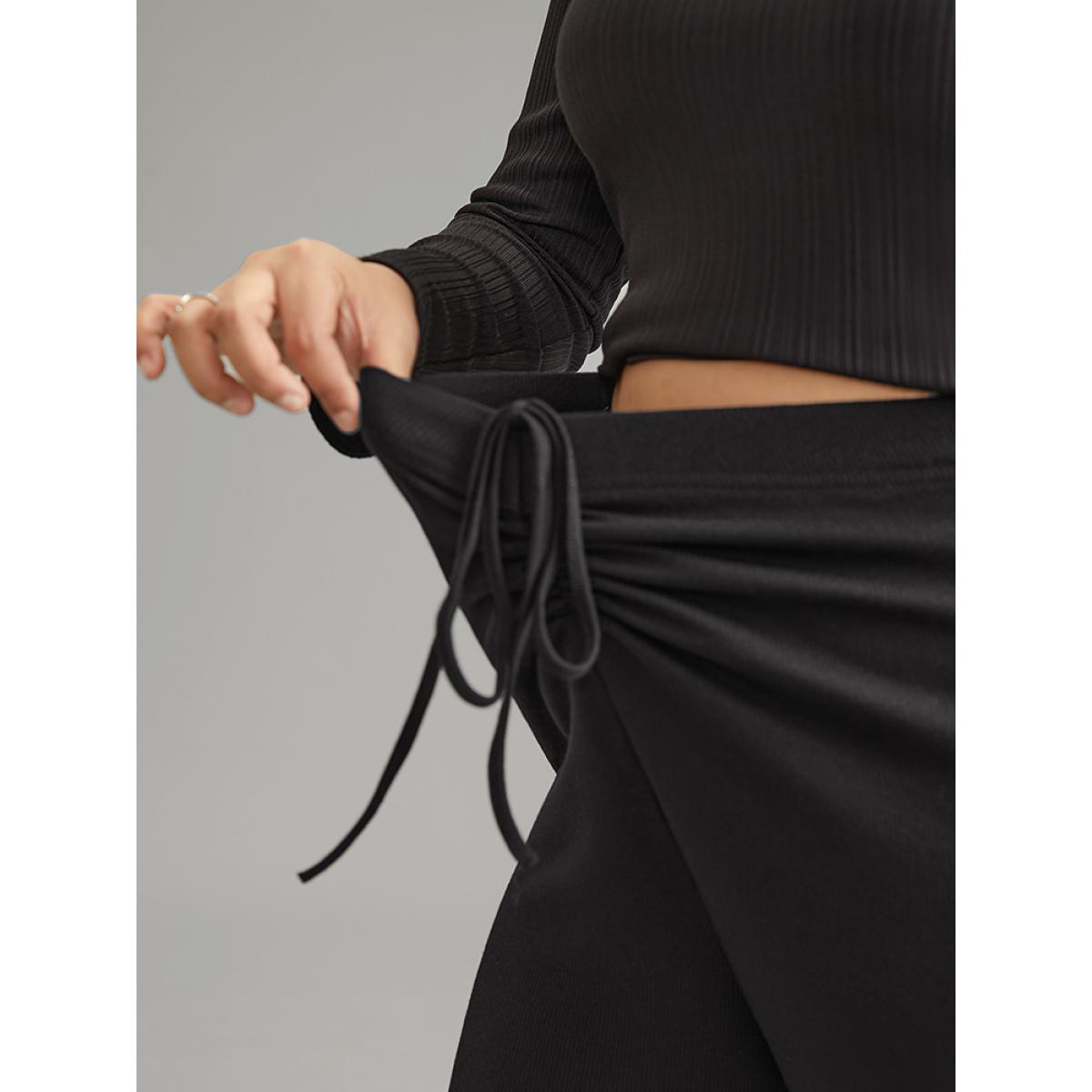 Plus Size Solid Drawstring Ruched Flare Leg Pants Women Black Casual Flare Leg High Rise Dailywear Pants BloomChic 12/L Product Image