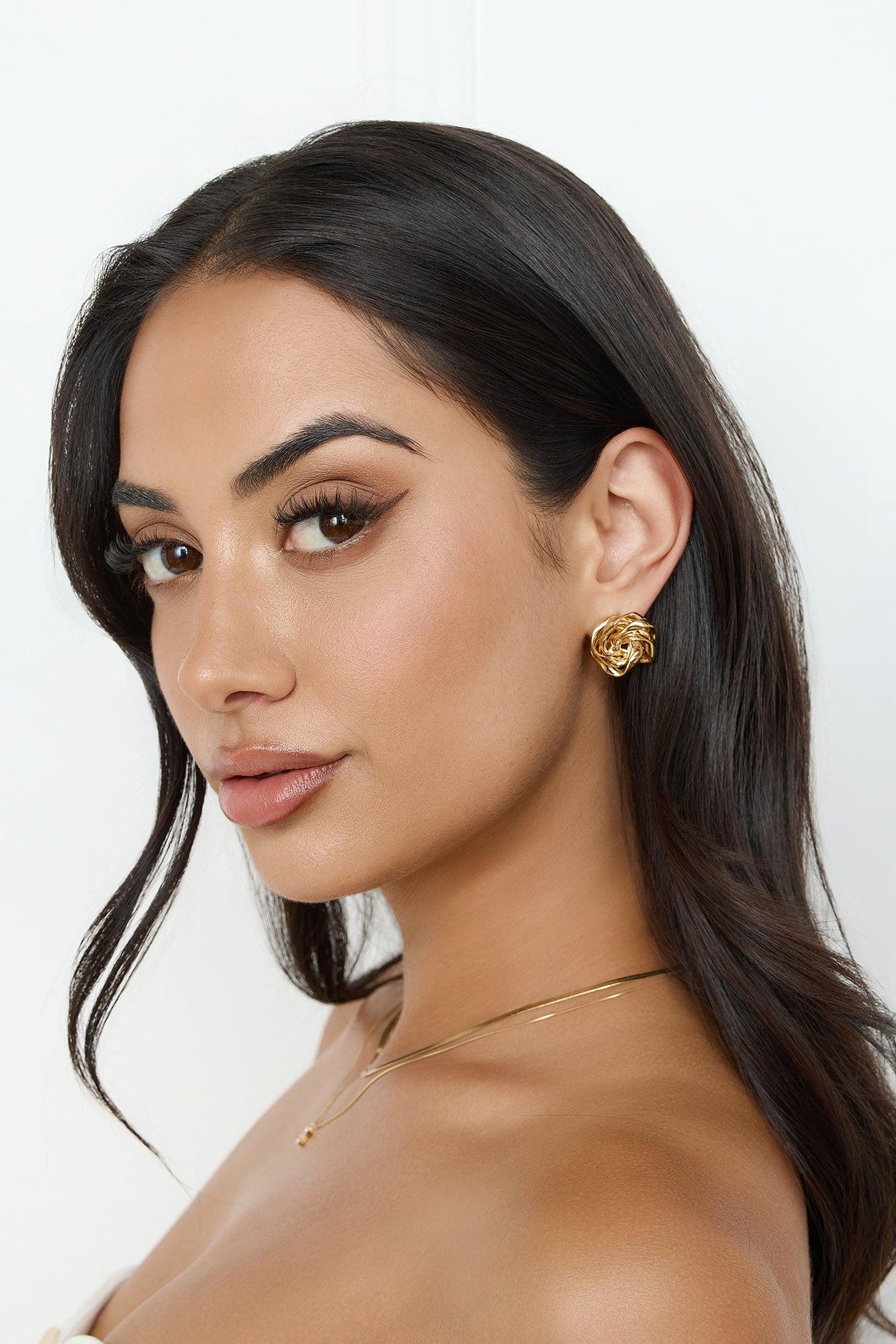 Roses Like You Earrings Gold Product Image