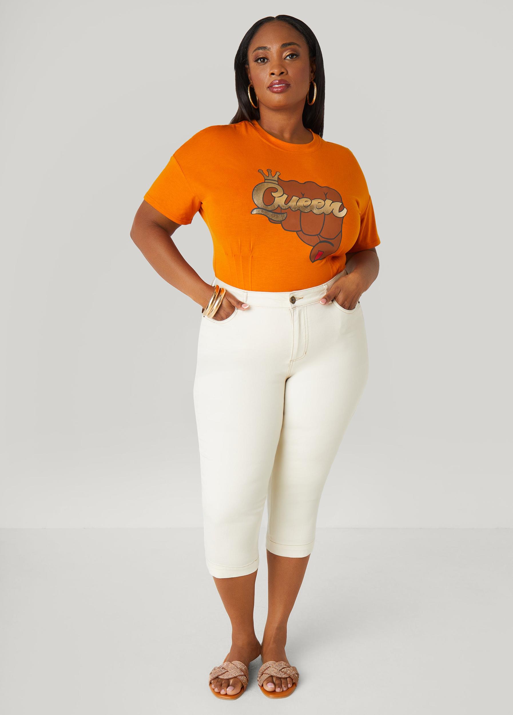 Mid Rise Denim Capris Product Image