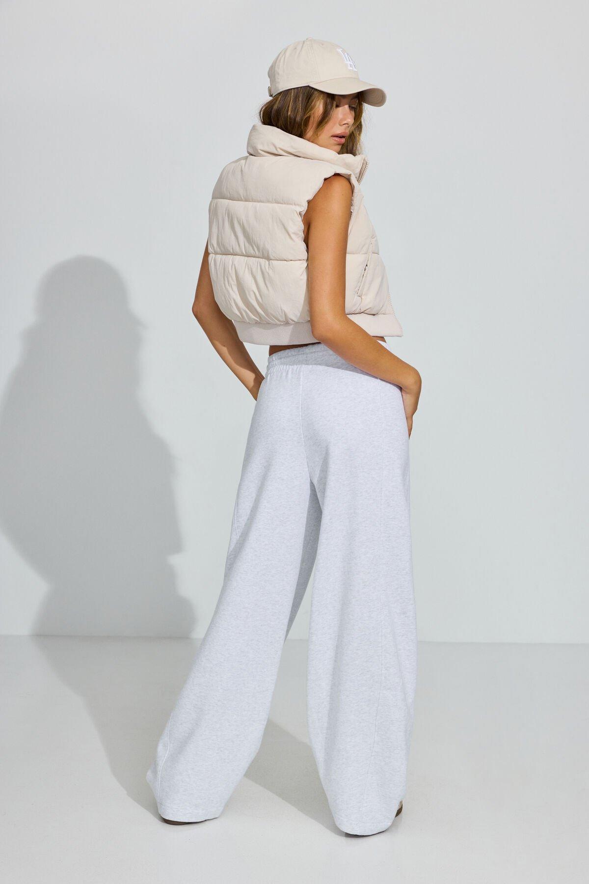 UltraFleece Cargo Sweatpants Product Image