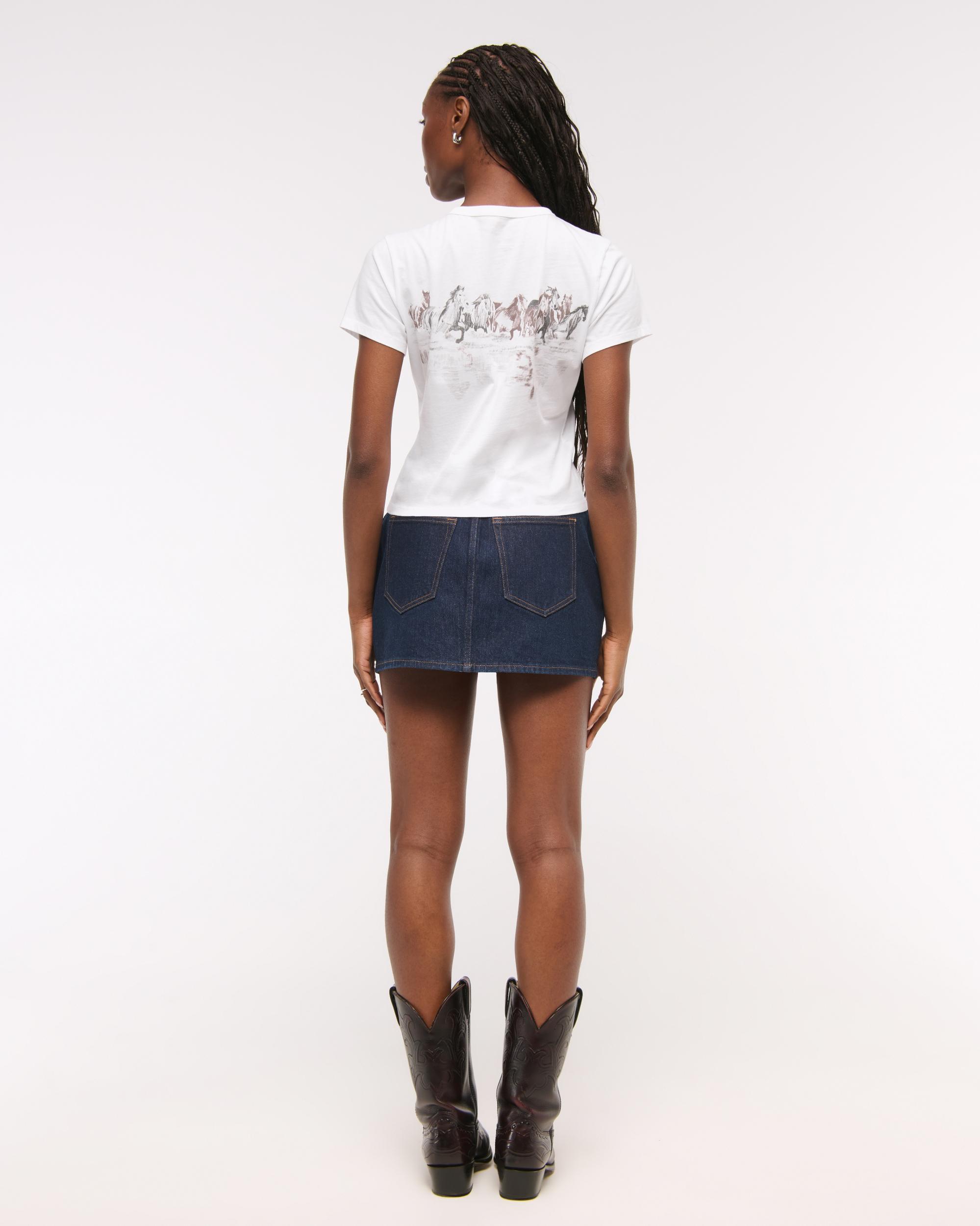 Short-Sleeve Horses Graphic Skimming Tee Product Image