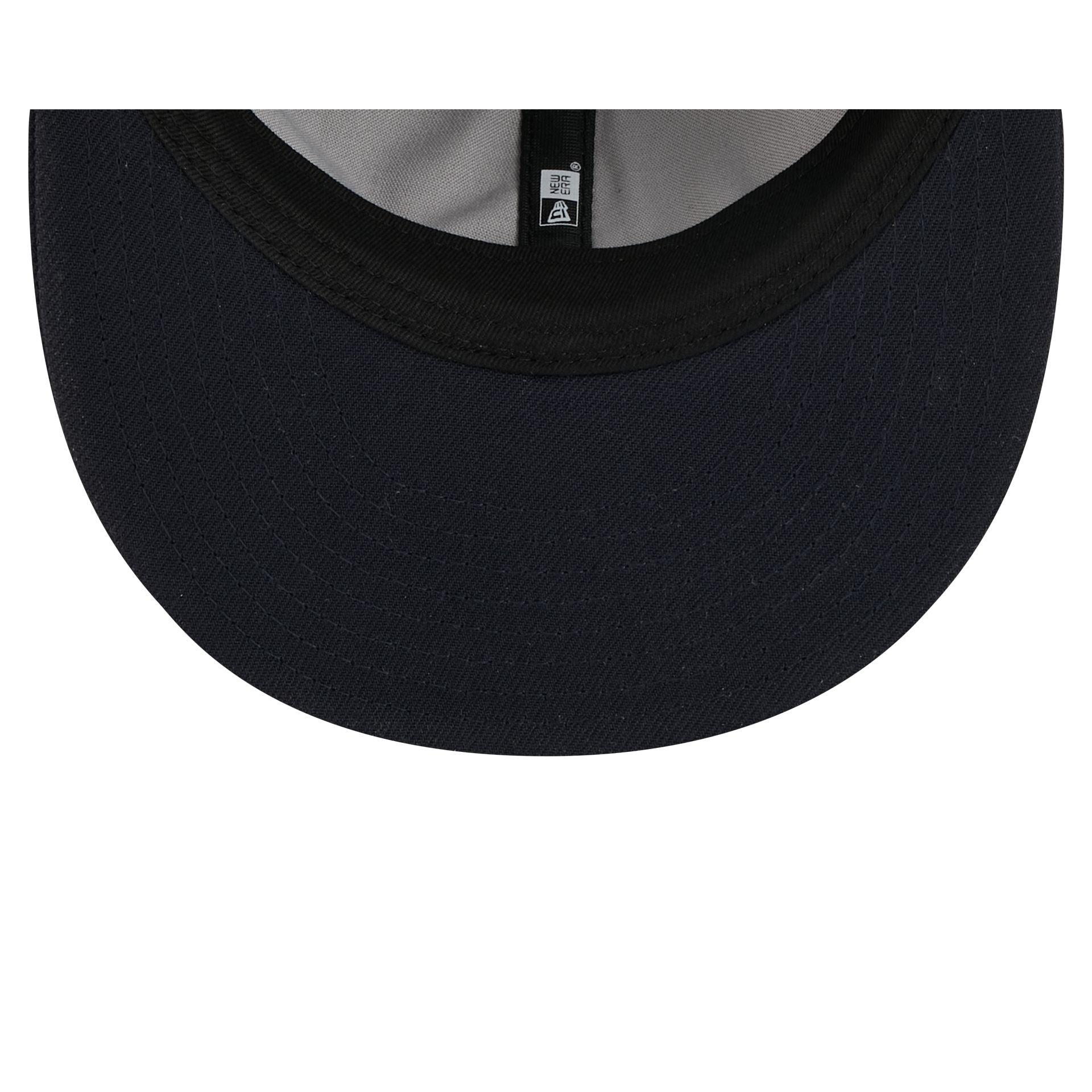 Cincinnati Reds Home Authentic Collection 9SEVENTY Stretch-Snap Hat Male Product Image