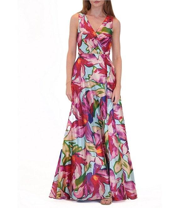 Julia Jordan V-Neck Floral Print Chiffon Maxi Dress Product Image