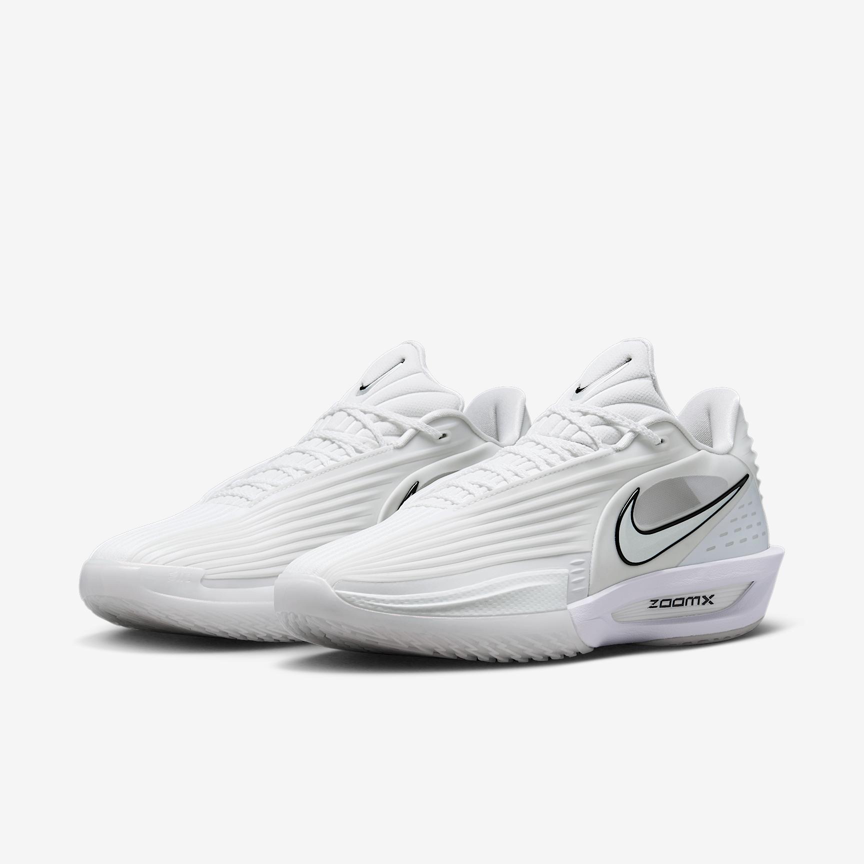 Nike Men's G.T. Cut 3 Turbo Basketball Shoes Product Image