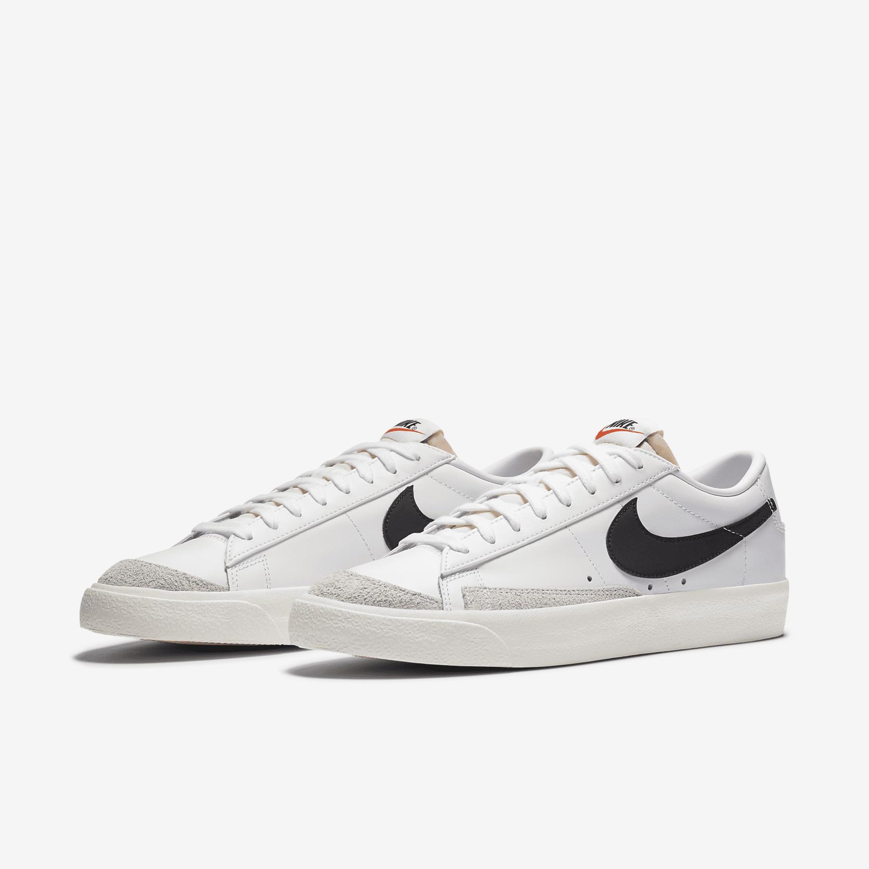 Nike Mens Blazer Low 77 Vintage Shoes | DA6364-101 Product Image