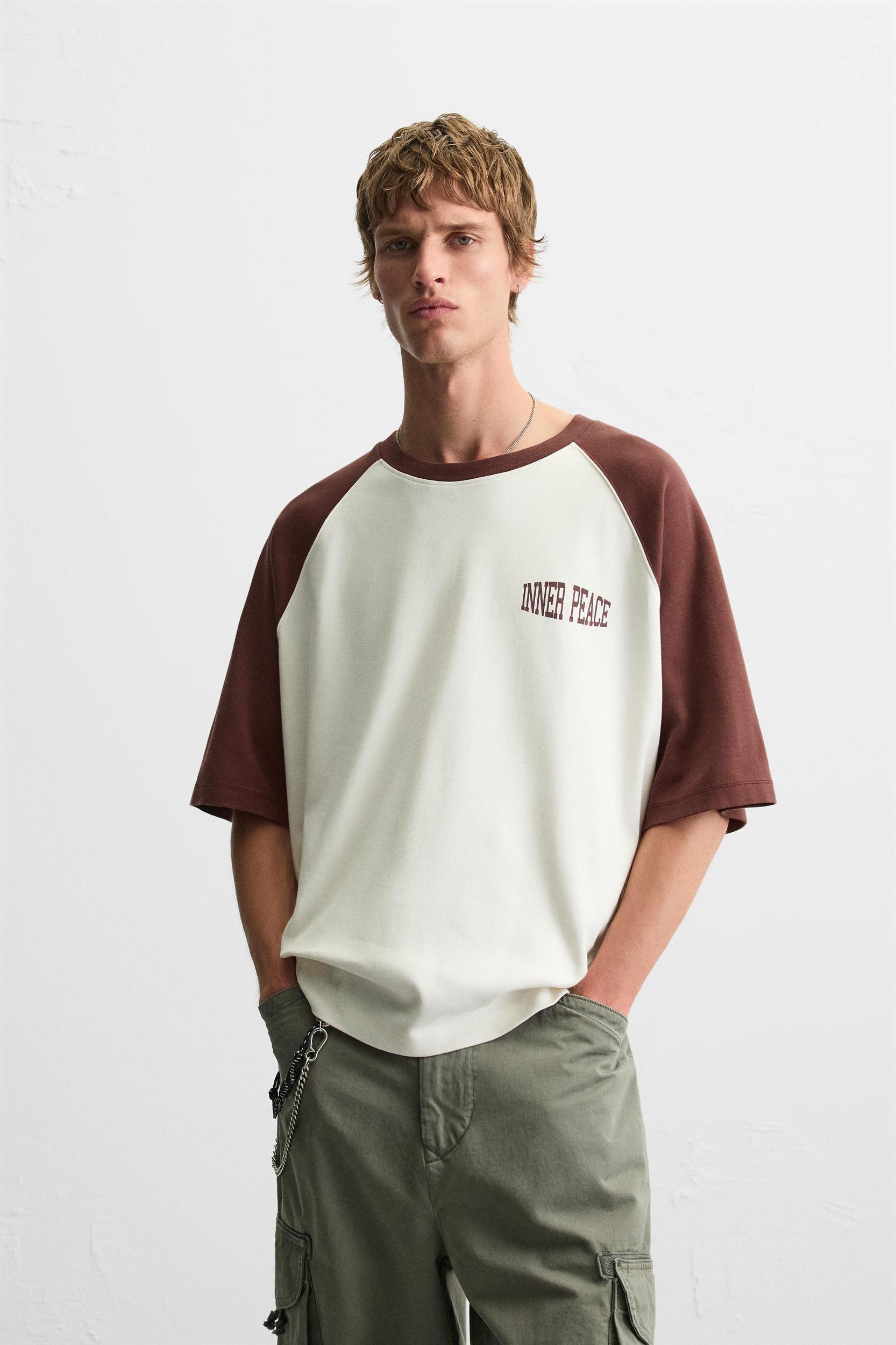 COLOR BLOCK TEXT T-SHIRT Product Image