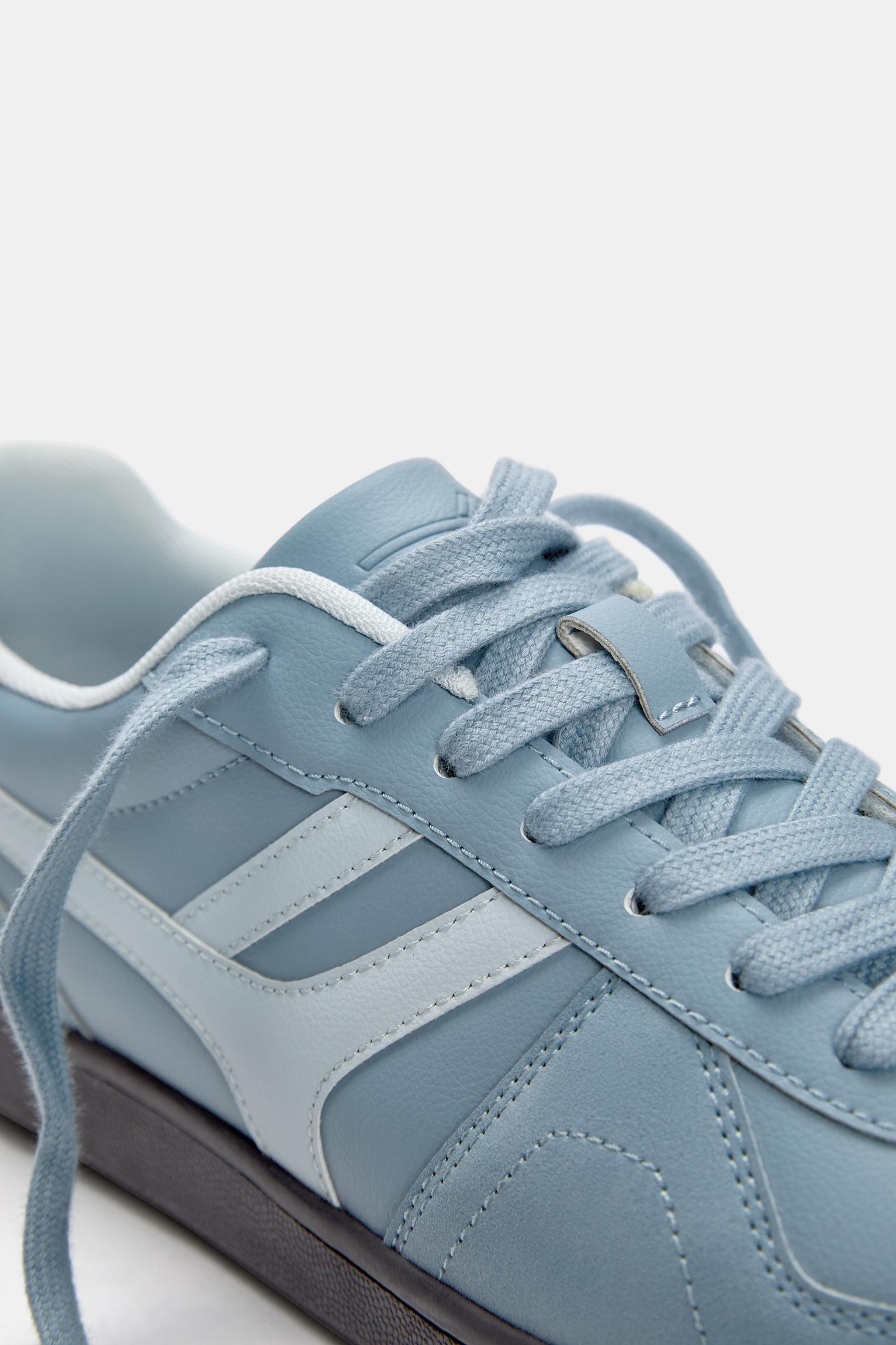 Retro sneakers Product Image