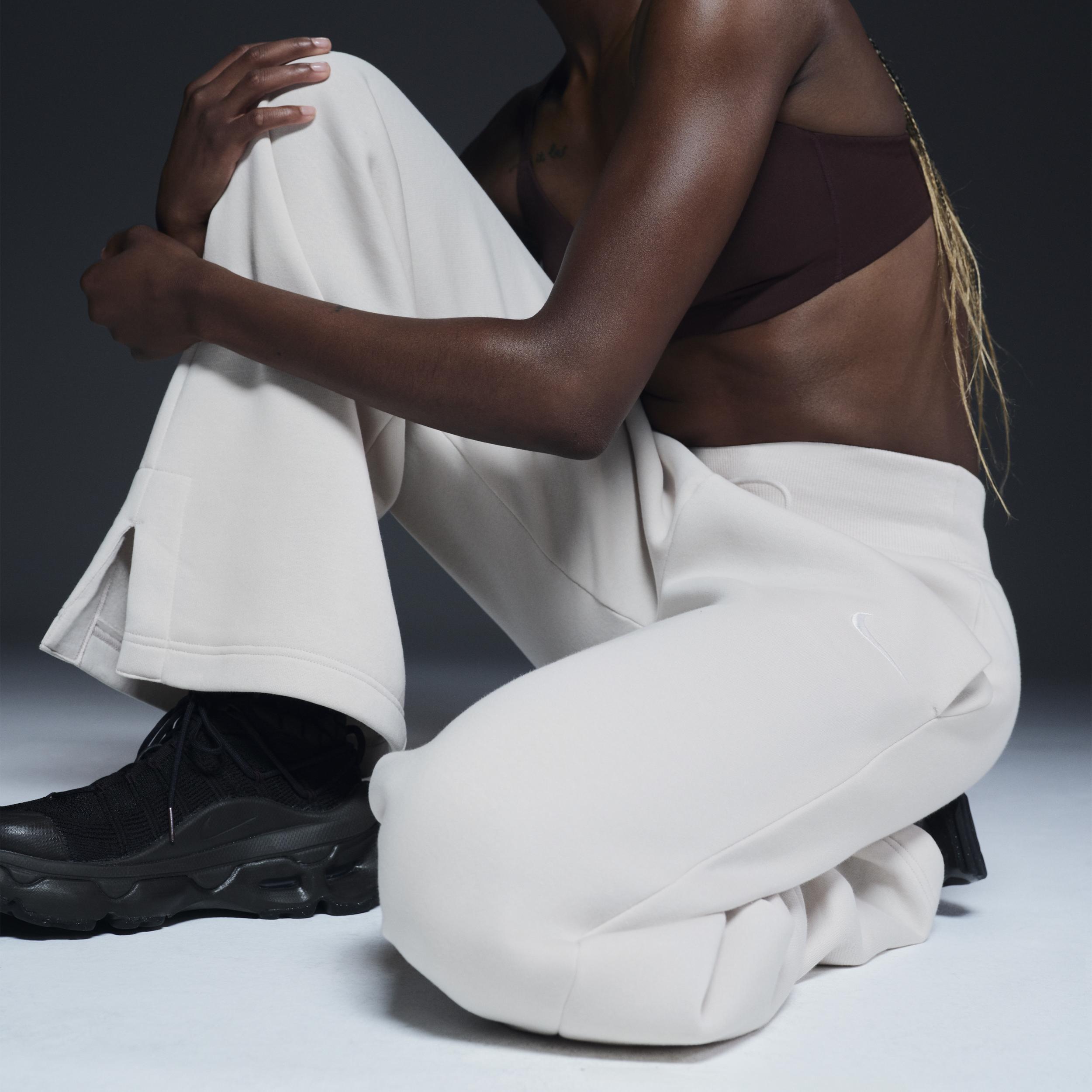 Womens Nike Sportswear Phoenix Fleece High-Waisted Wide-Leg Sweatpants | DQ5615-104 Product Image