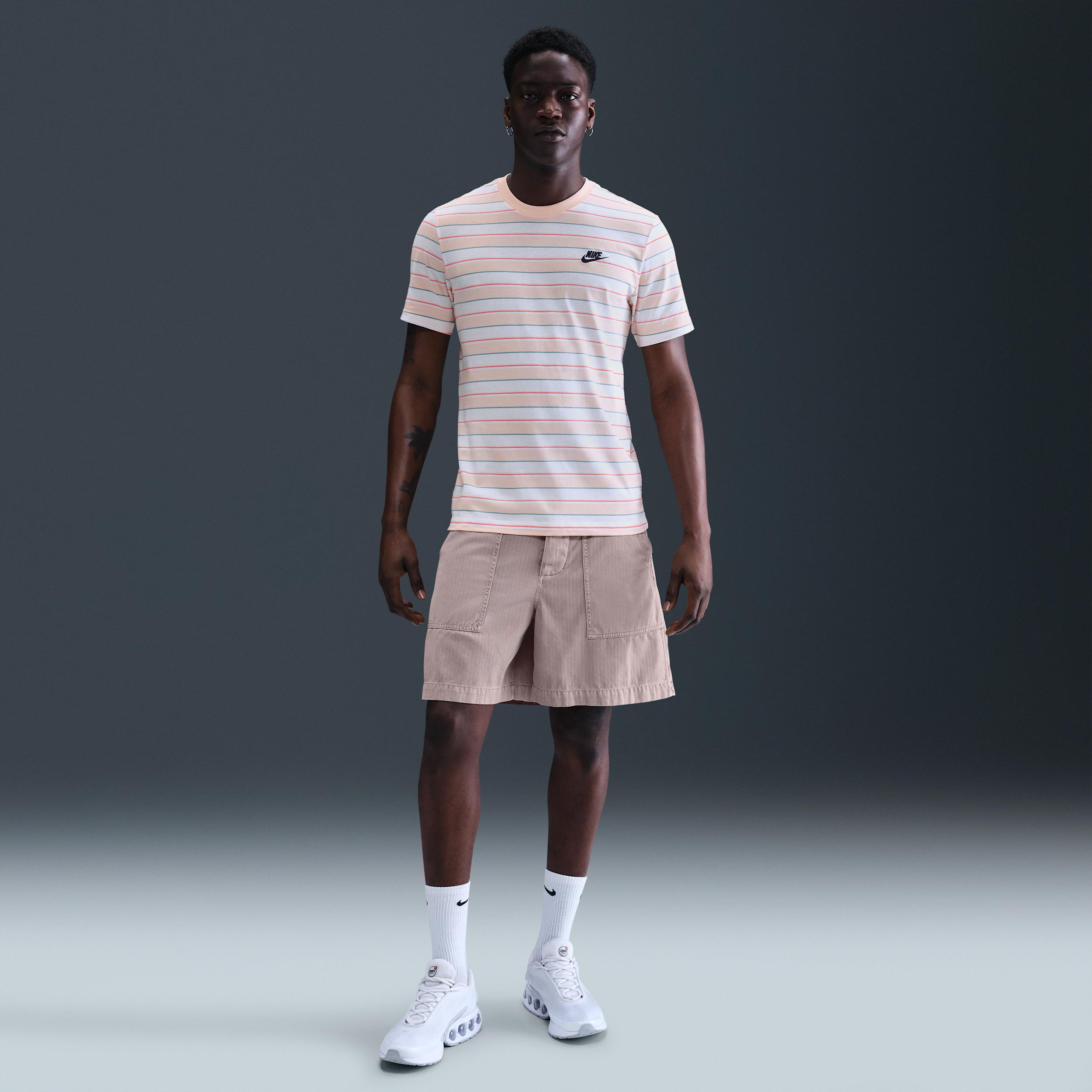 Nike Club Men's T-Shirt Product Image