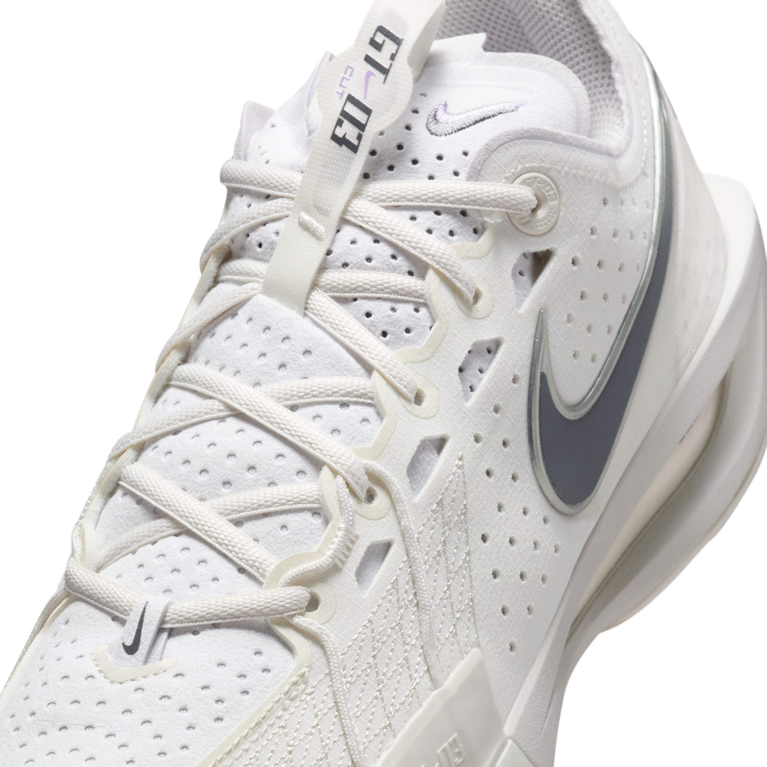 Nike Men's G.T. Cut 3 Basketball Shoes Product Image