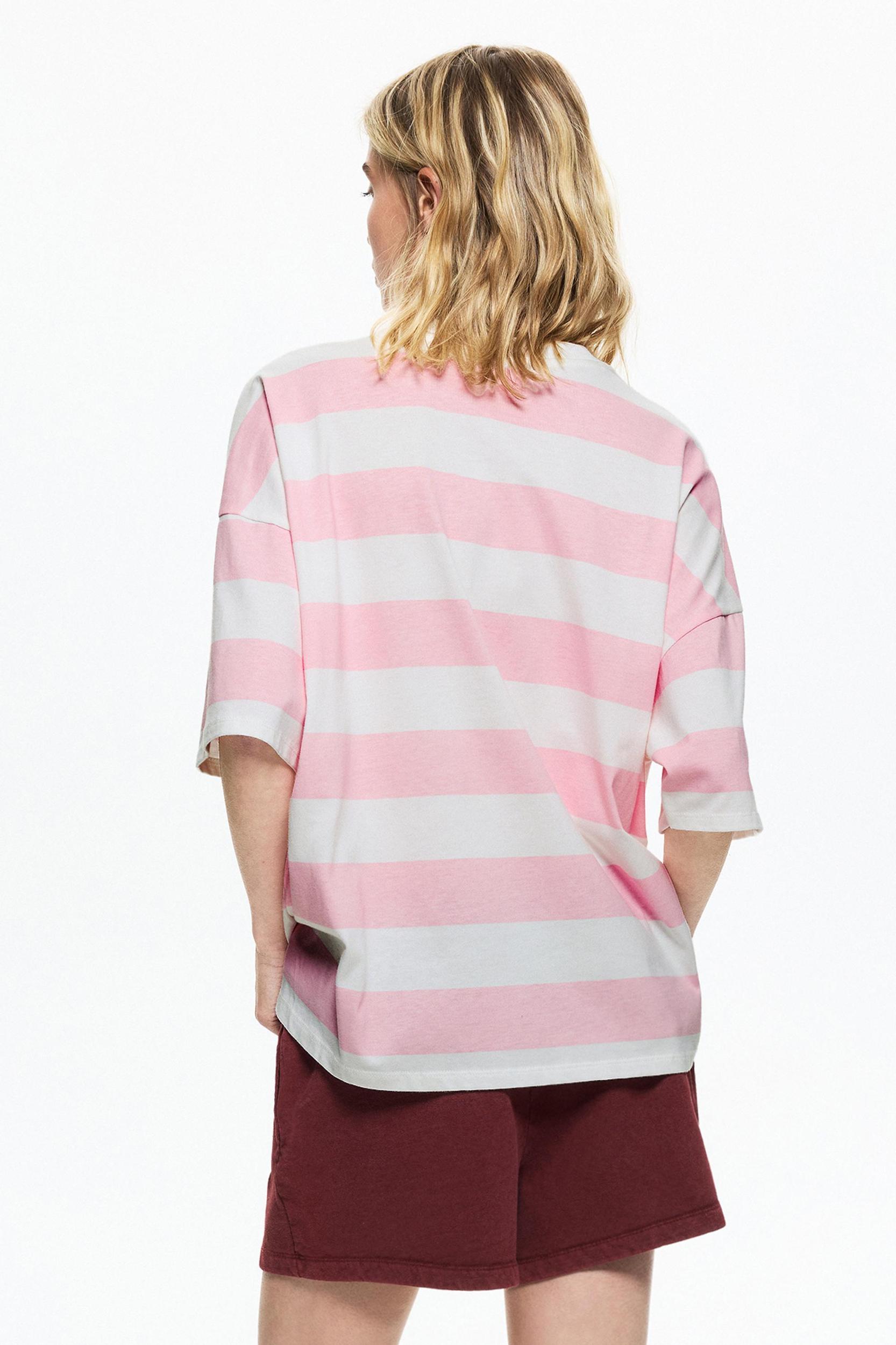 Pink striped T-shirt Product Image