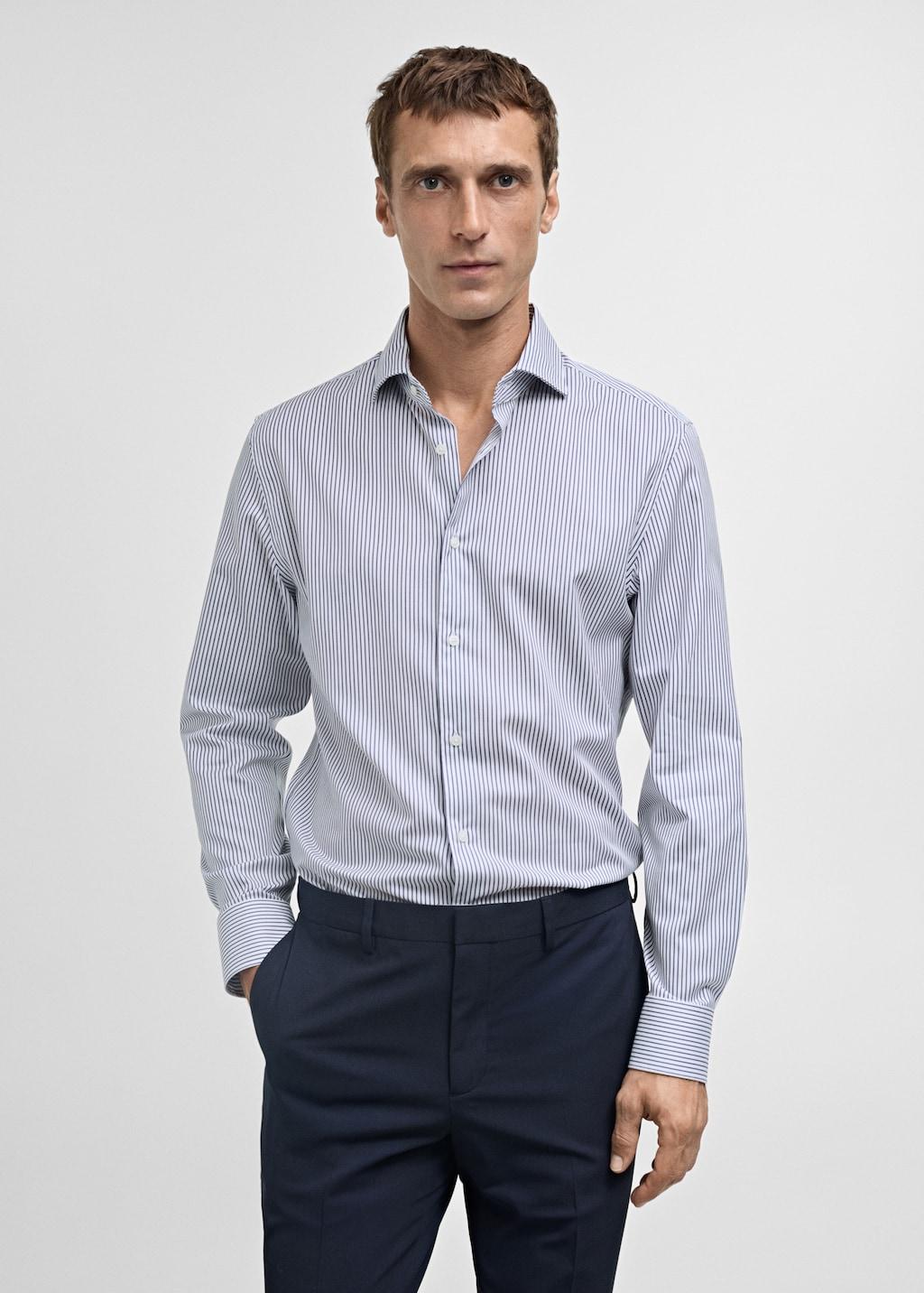 100% cotton slim fit shirt - Men | MANGO USA Product Image
