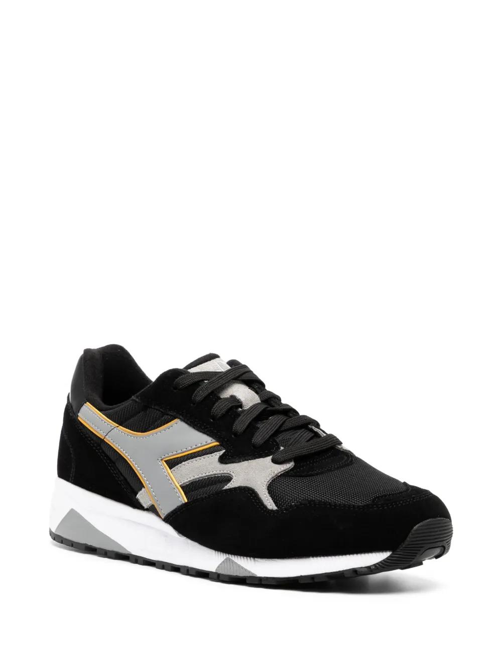 N902 sneakers Product Image