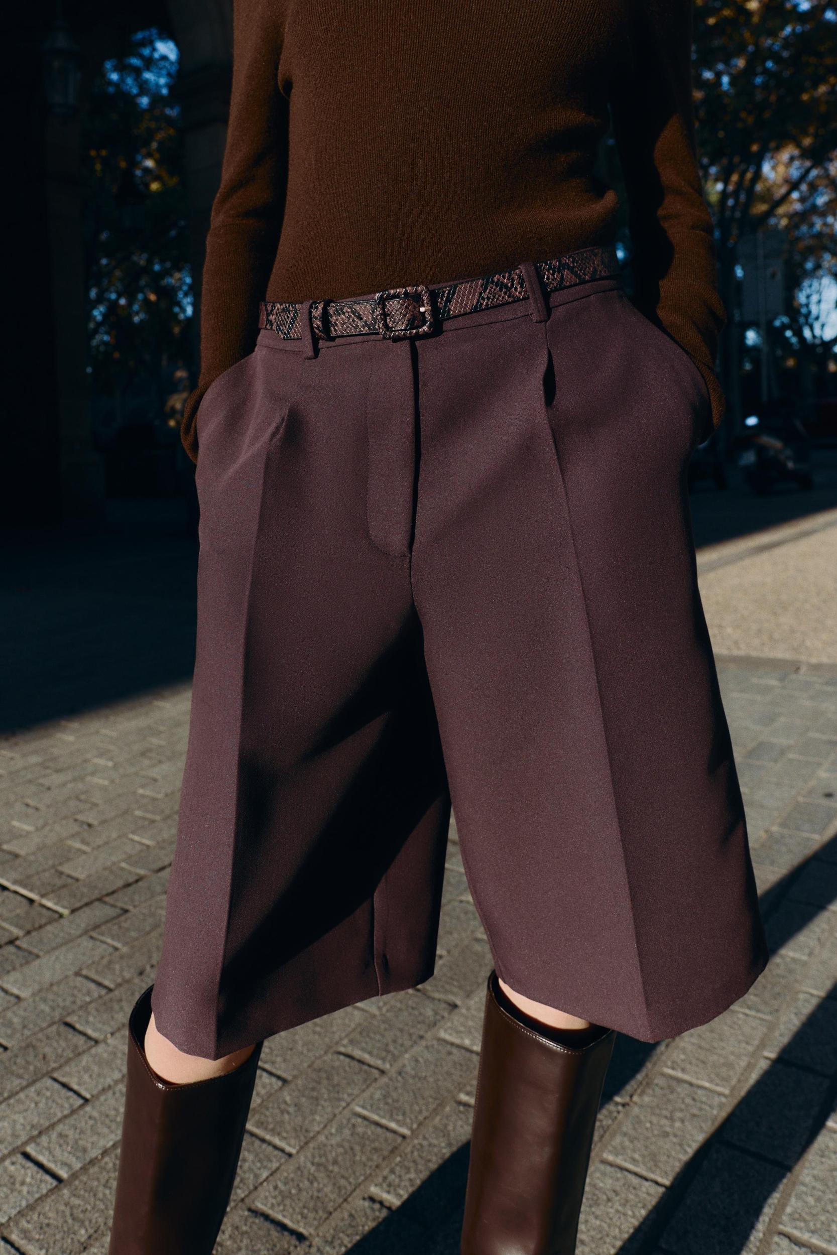 LONG BELTED SHORTS Product Image