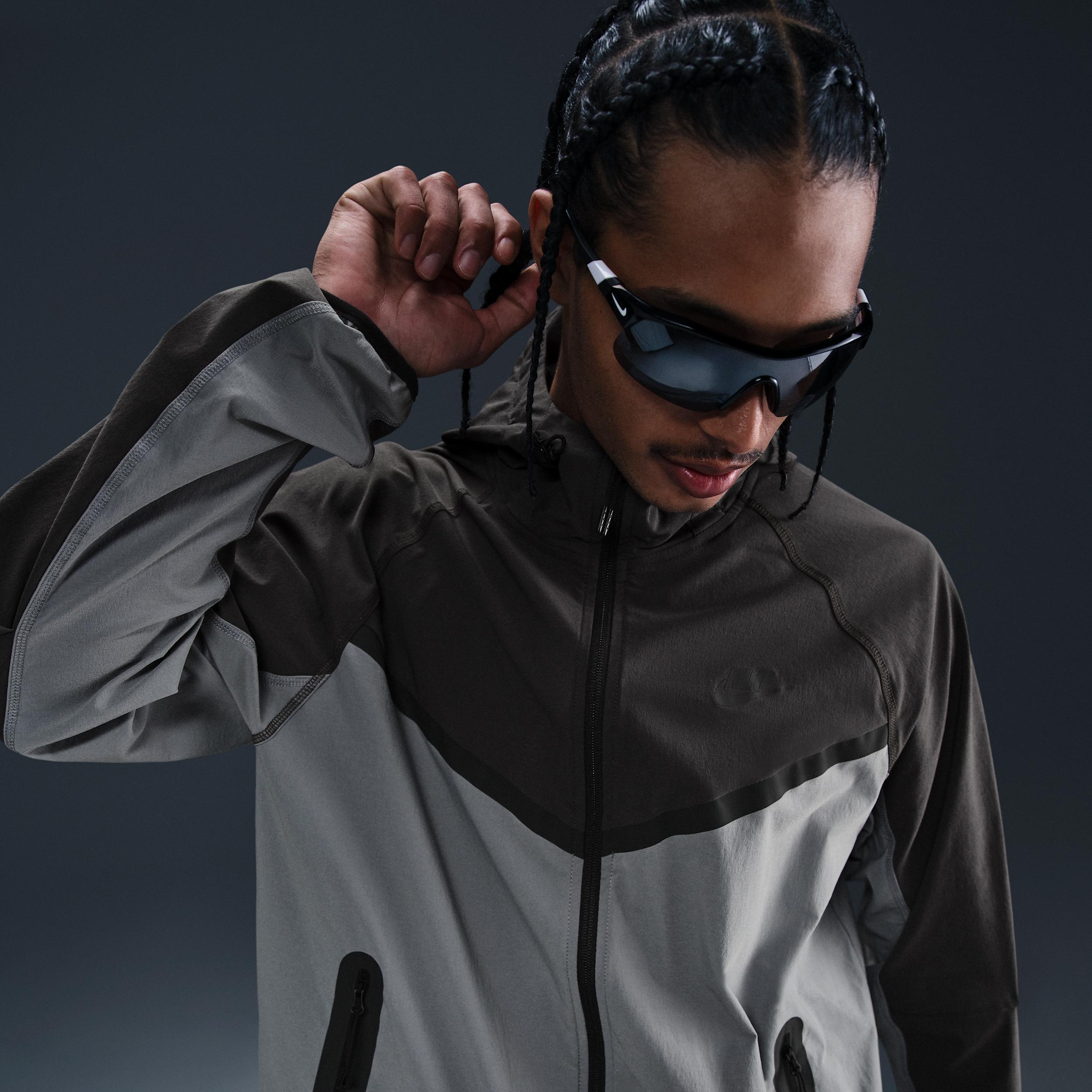 Nike Men's Tech Woven Jacket Product Image