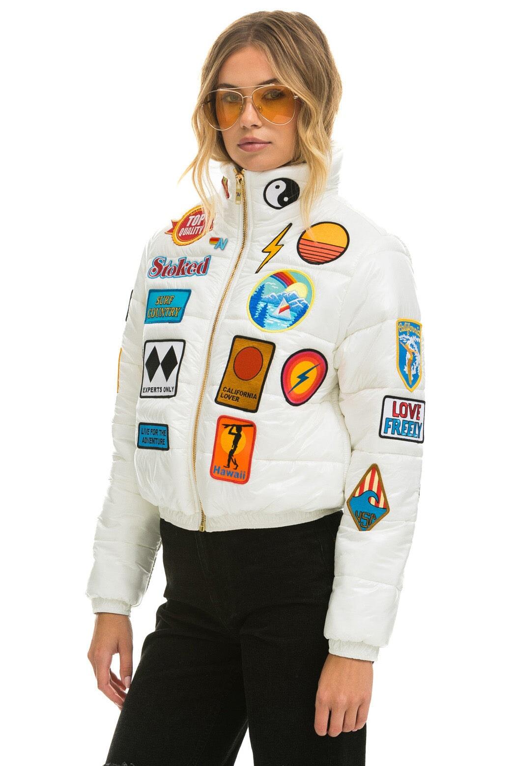 VINTAGE PATCH APRES PUFFER JACKET - WHITE GLOSSY Female Product Image