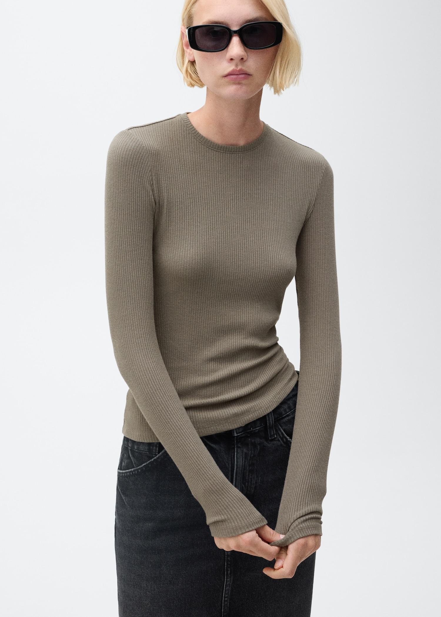 Ribbed long-sleeved t-shirt - Women | MANGO USA Product Image