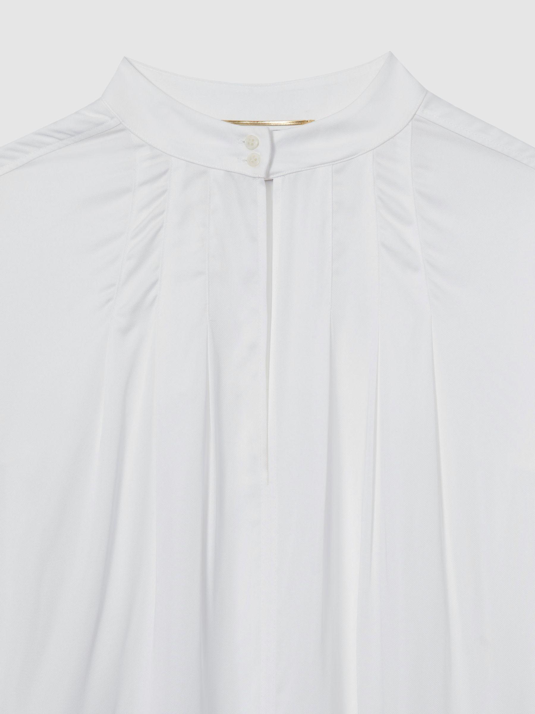 Atelier Keyhole-Neck Top in Off White Product Image