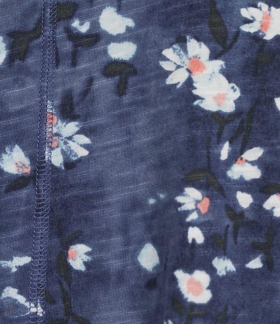 Westbound Dotted Vines Print Short Sleeve V-Neck Top Product Image