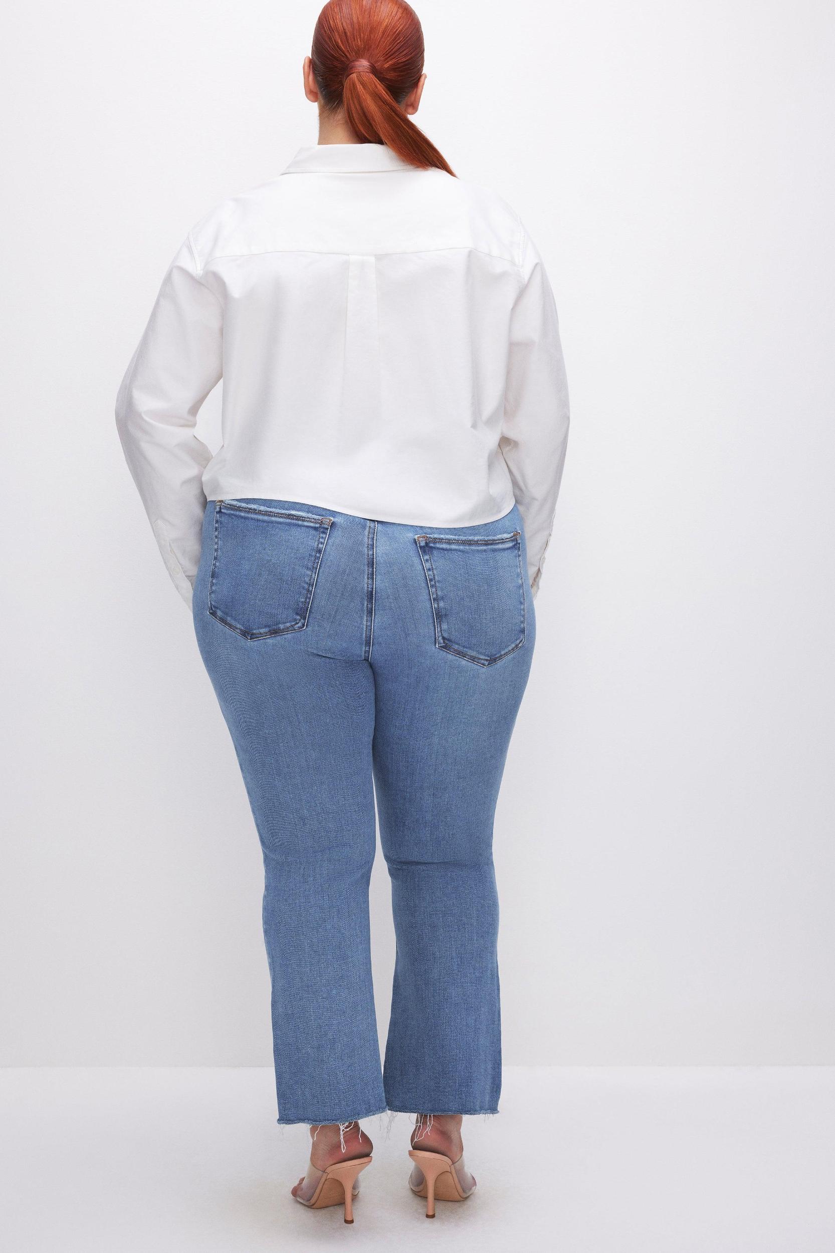 SOFT-TECH GOOD LEGS CROPPED MINI BOOT JEANS | INDIGO521 Product Image