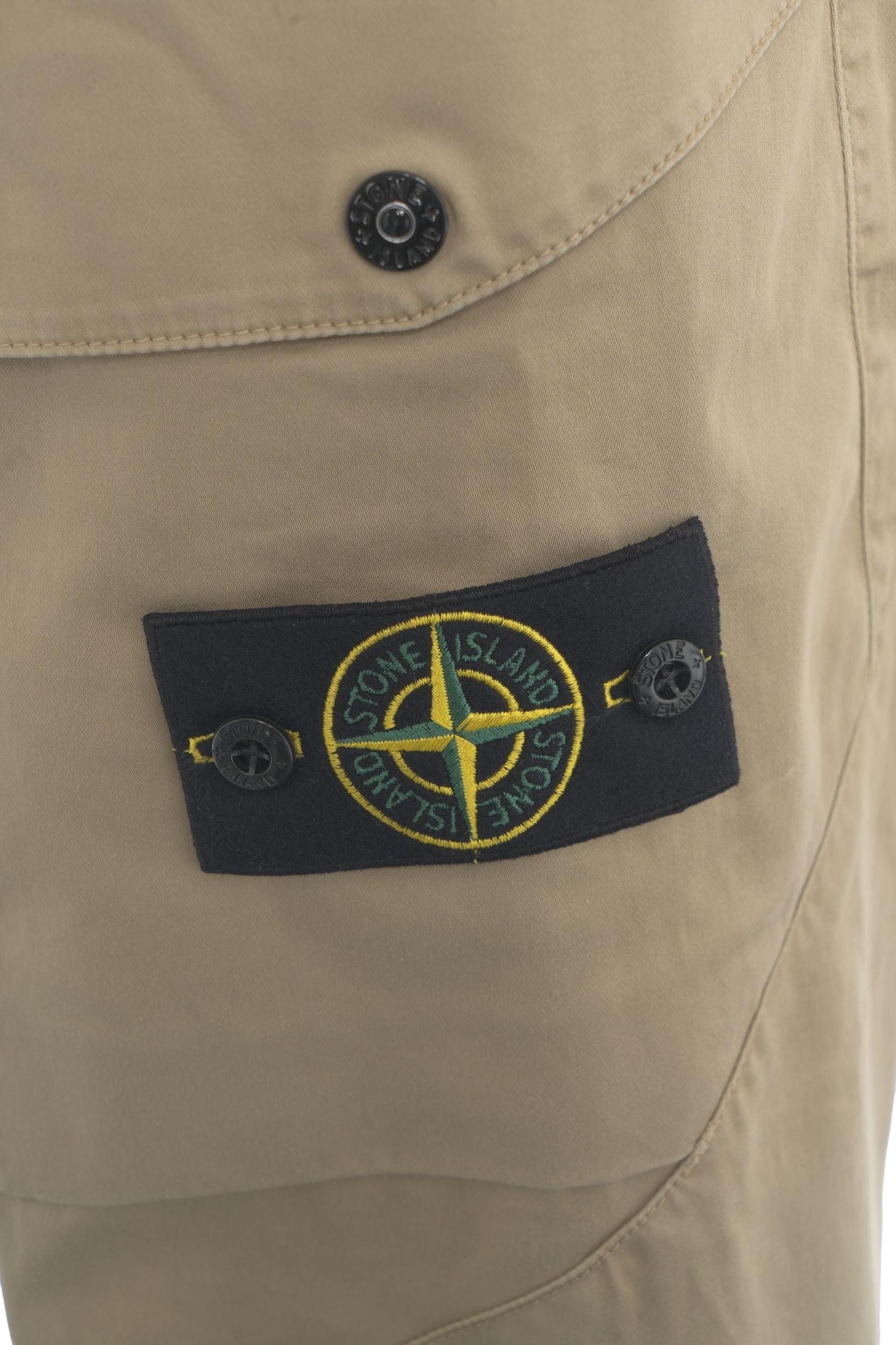 Cargo pants with detachable logo Product Image