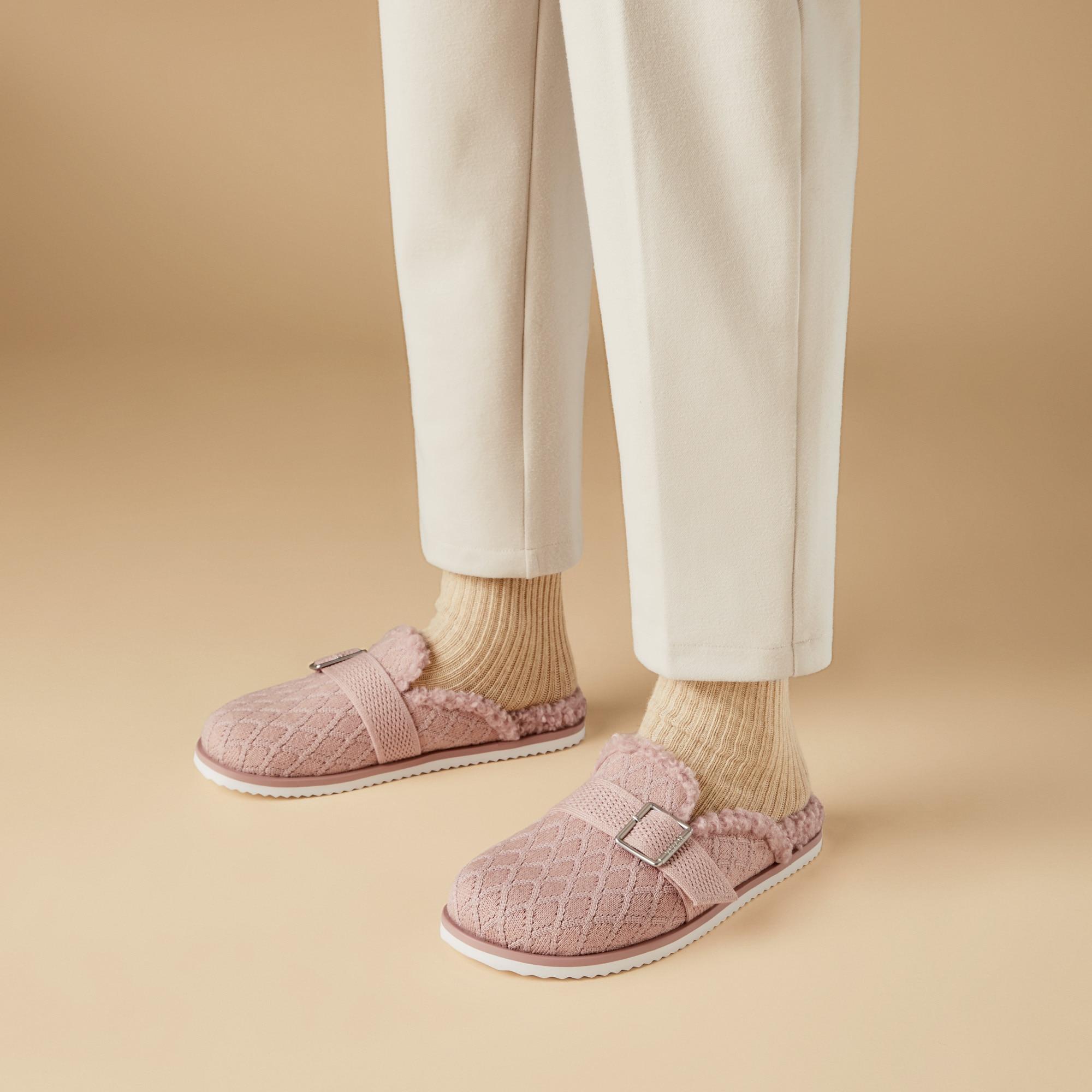 Round-Toe Wool Slippers (Hazel) Product Image