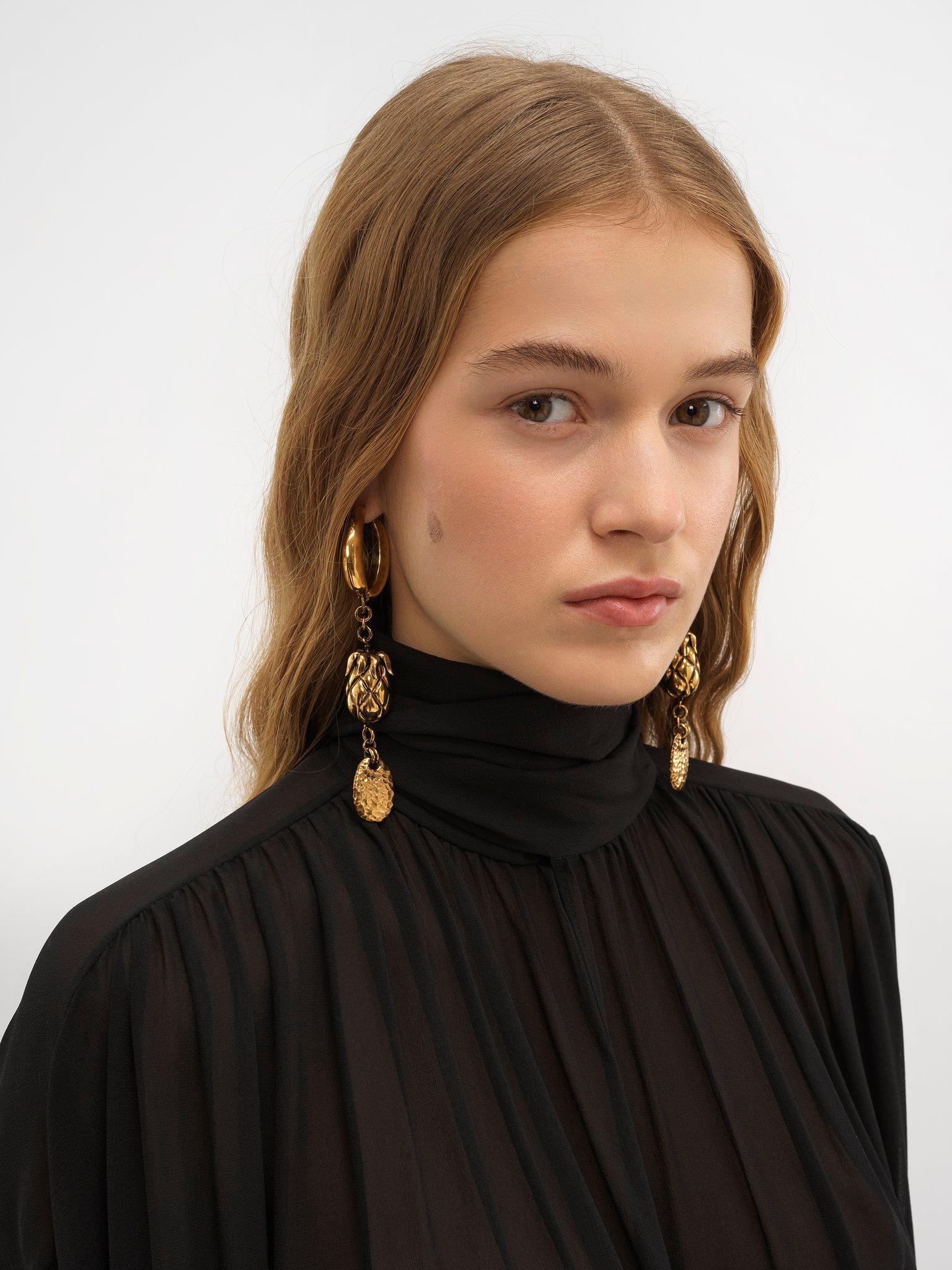 The Chloé Fruits earrings Product Image