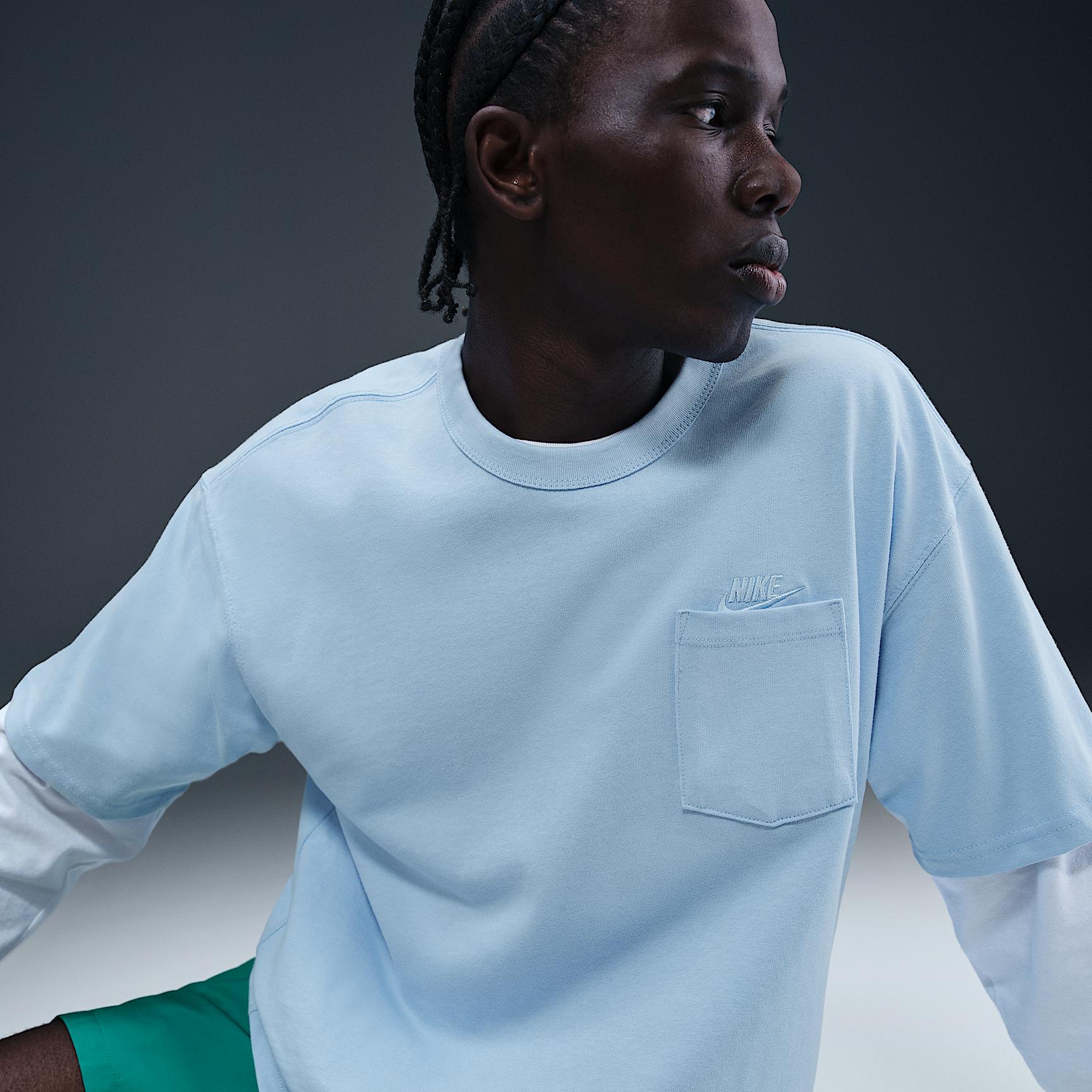 Nike Men's Max90 Basketball T-Shirt Product Image