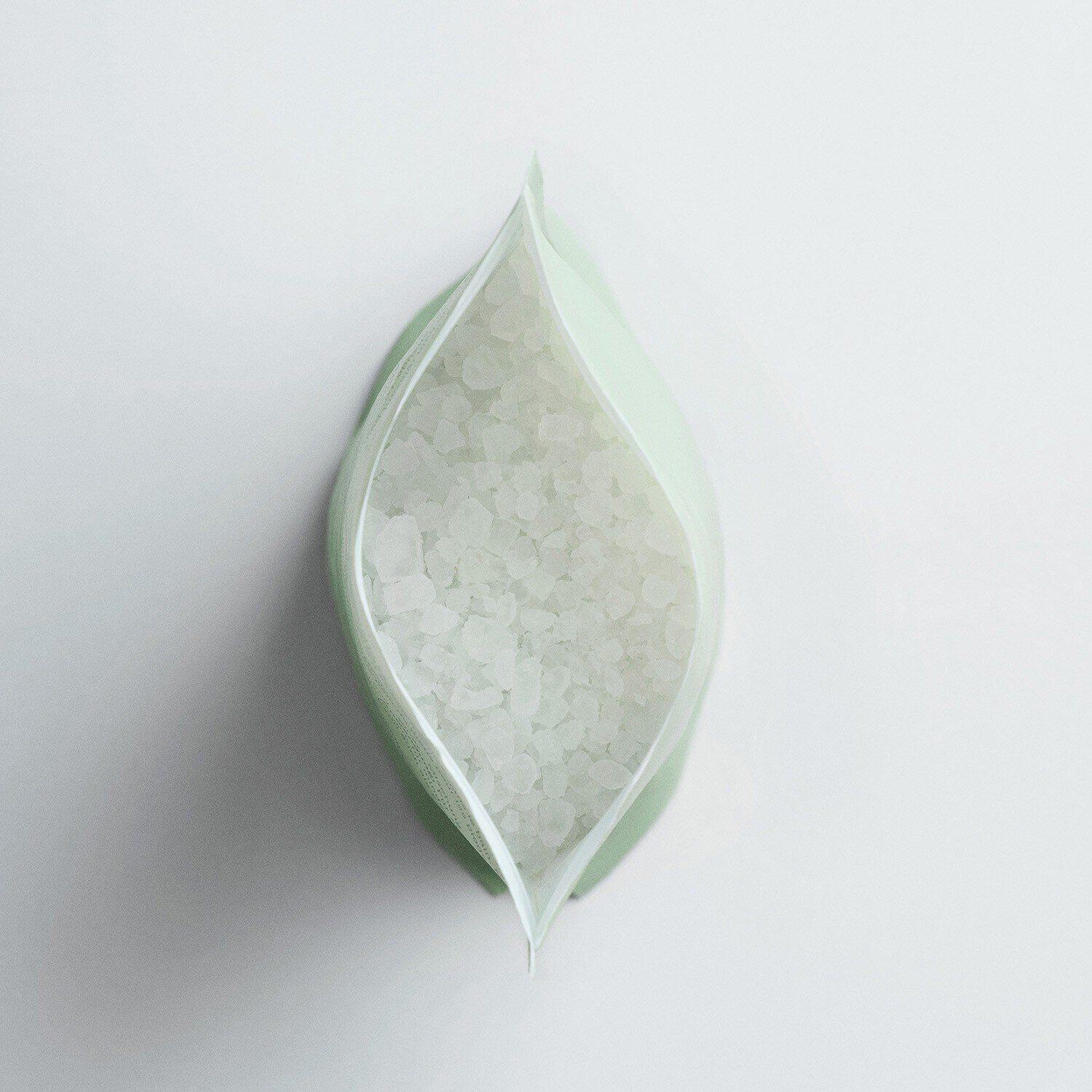 Relaxing Bath Salts Refill  Multi Product Image