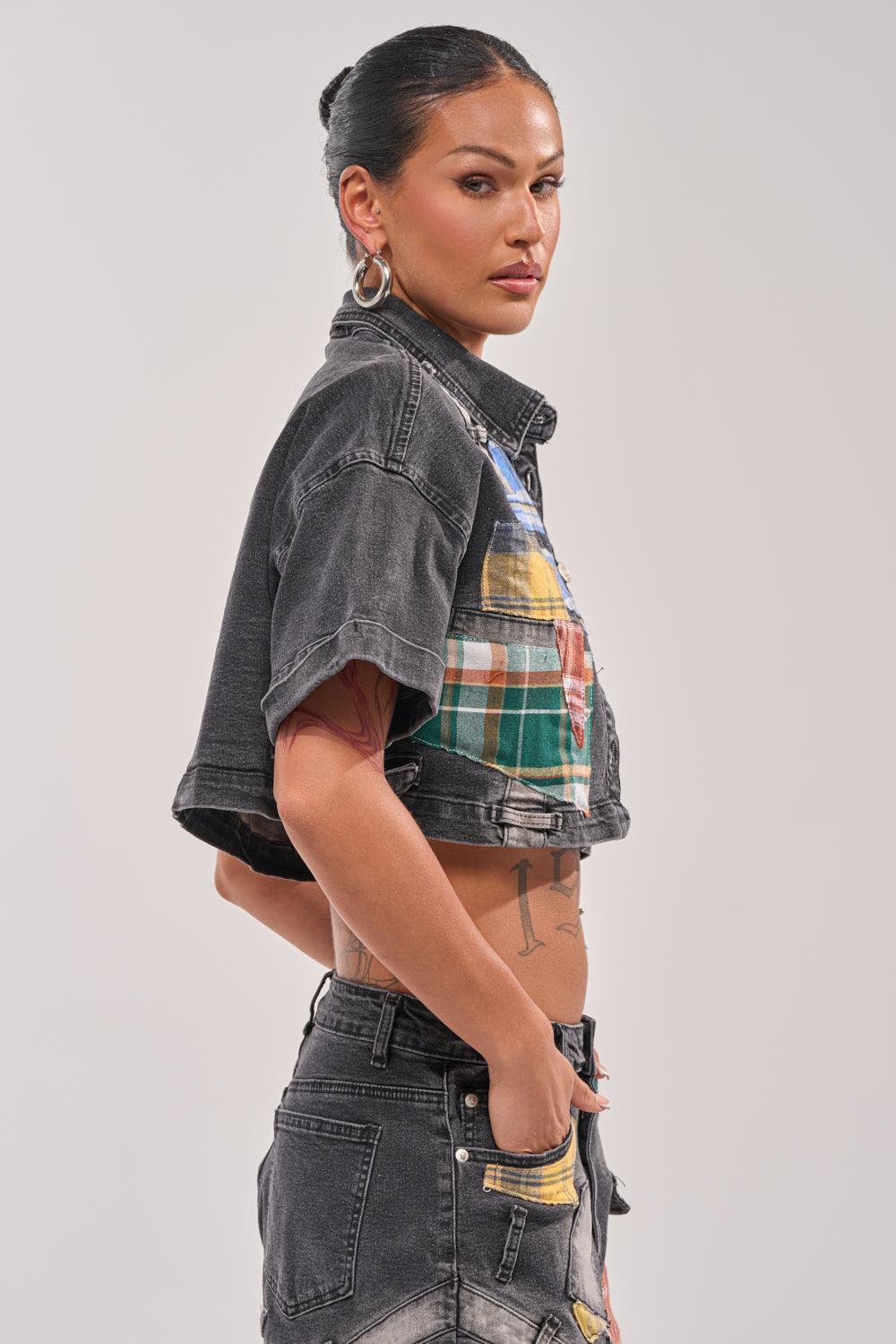 DREA MIXED PLAID CROP SHORT SLEEVE BUTTON DOWN Product Image
