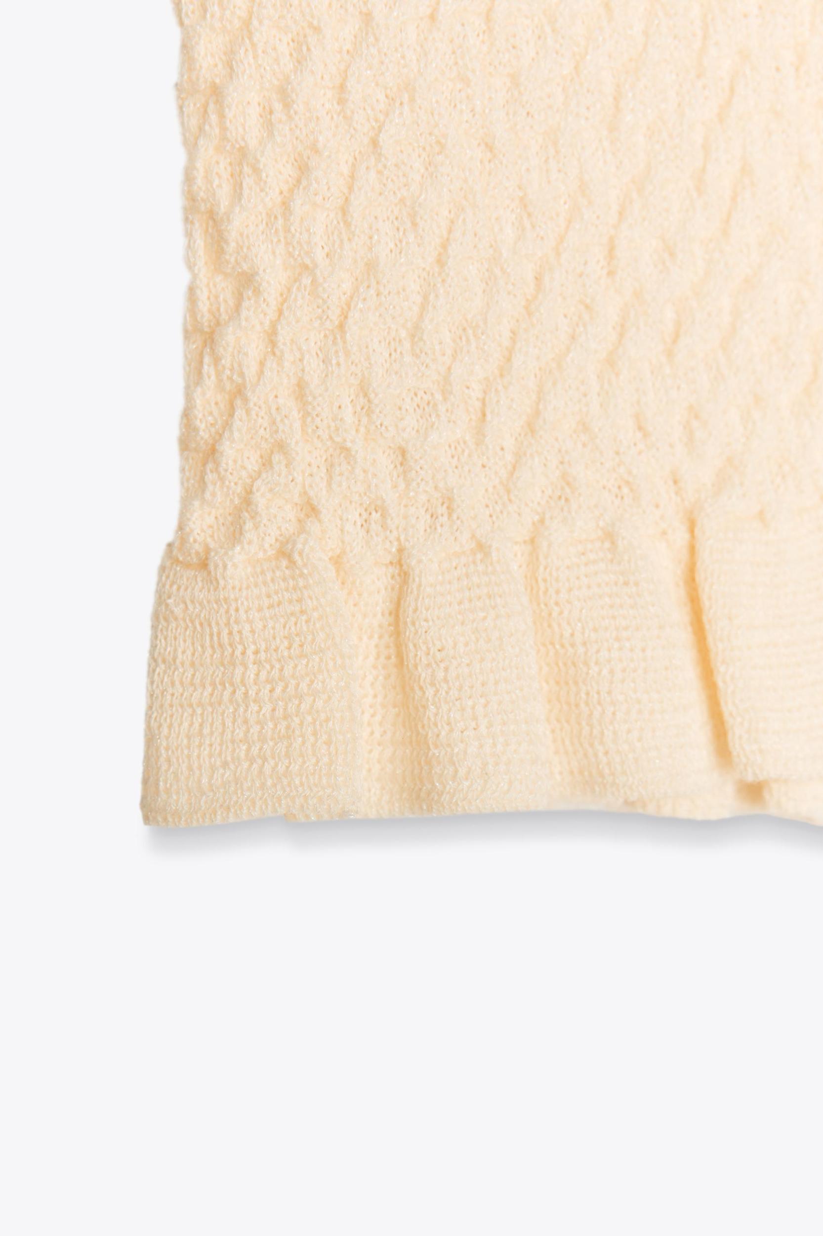 HALTER KNIT TOP Product Image