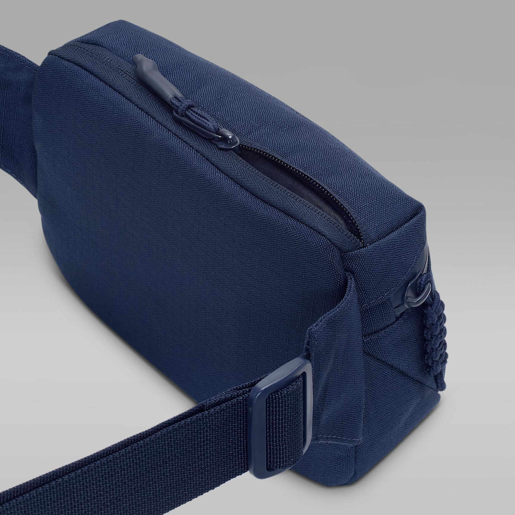 Jordan Franchise Crossbody Bag (2L) Product Image