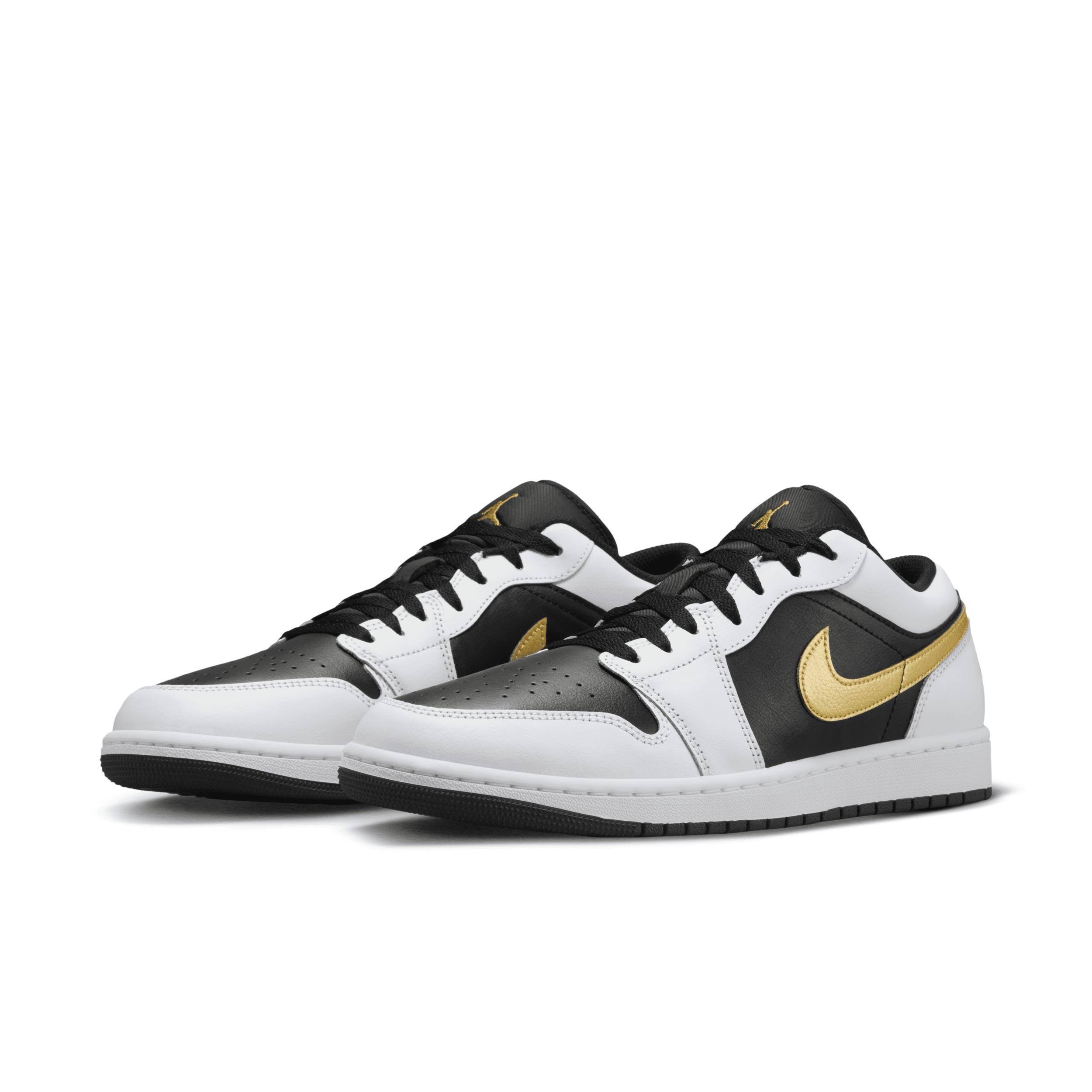 Mens Air Retro 1 Low Casual Shoes Product Image