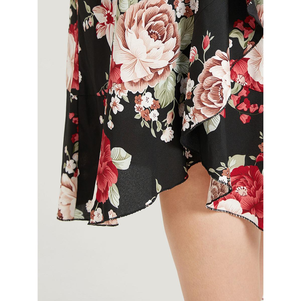 Plus Size Floral Print Pocket Asymmetrical Hem Cold Shoulder Dress Black Women Elegant Elastic Waist Cold Shoulder Short sleeve Curvy Midi Dress BloomChic 26/4X Product Image