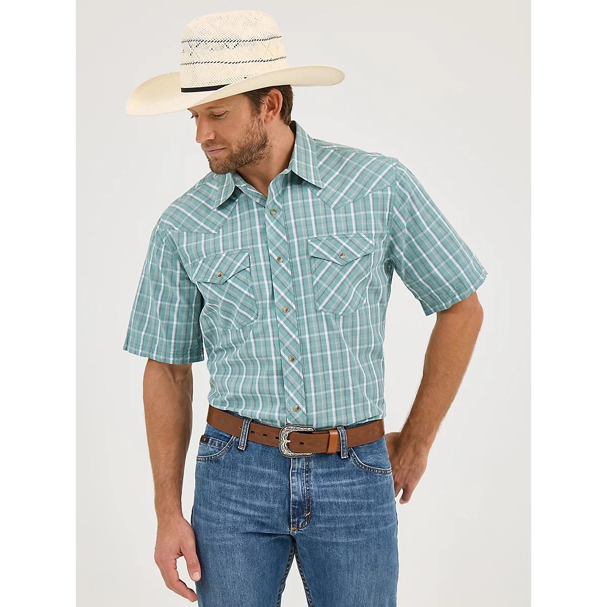 Men's 20X® Competition Advanced Comfort Short Sleeve Western Snap Shirt | Men's SHIRTS | Wrangler® Product Image